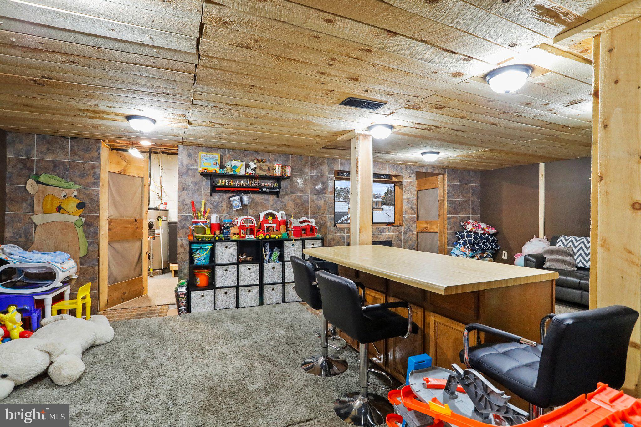 WINDOVER HILLS - Residential