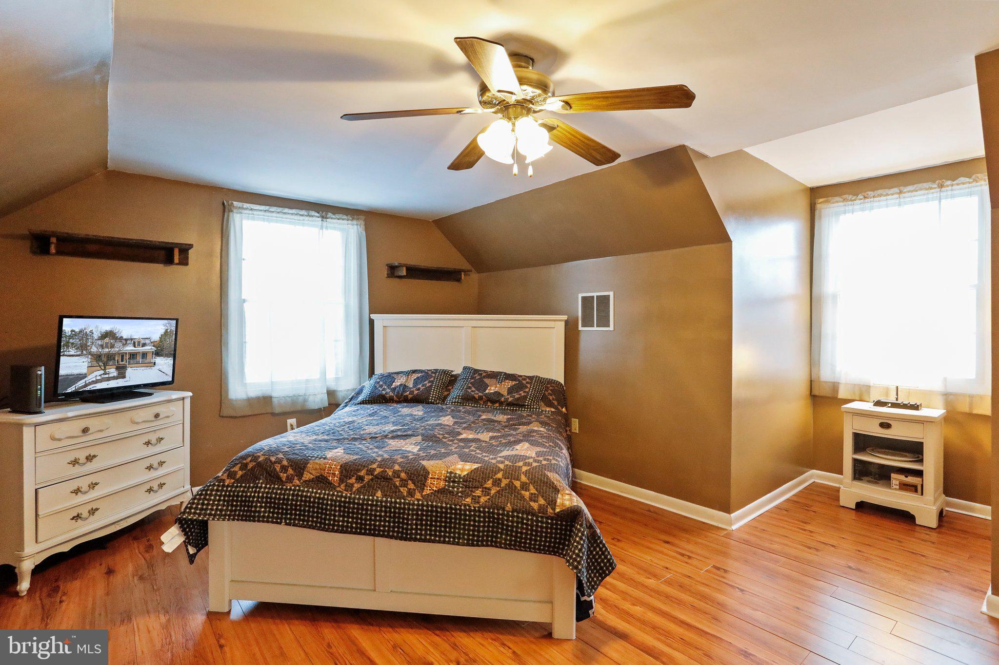 WINDOVER HILLS - Residential