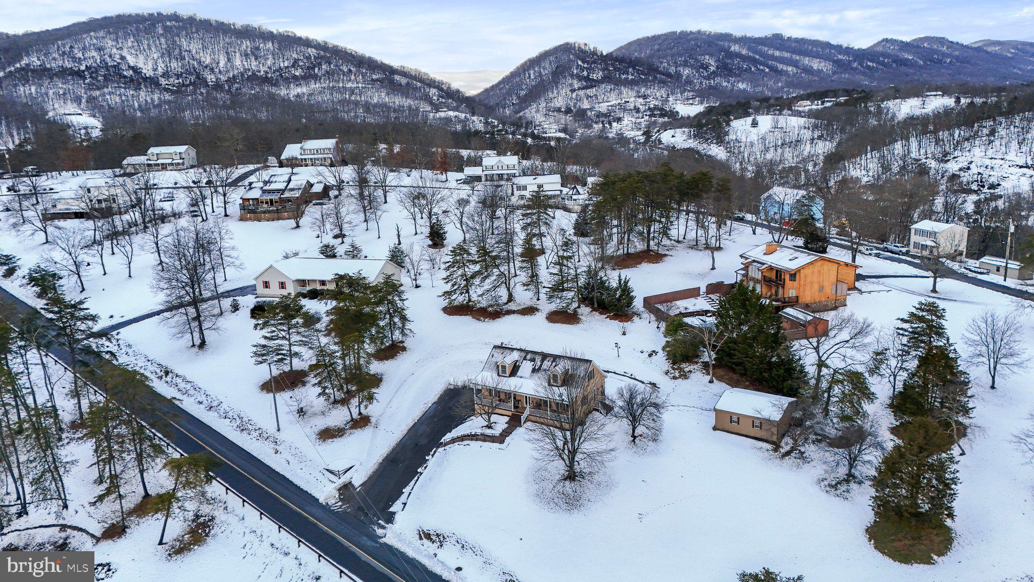 WINDOVER HILLS - Residential