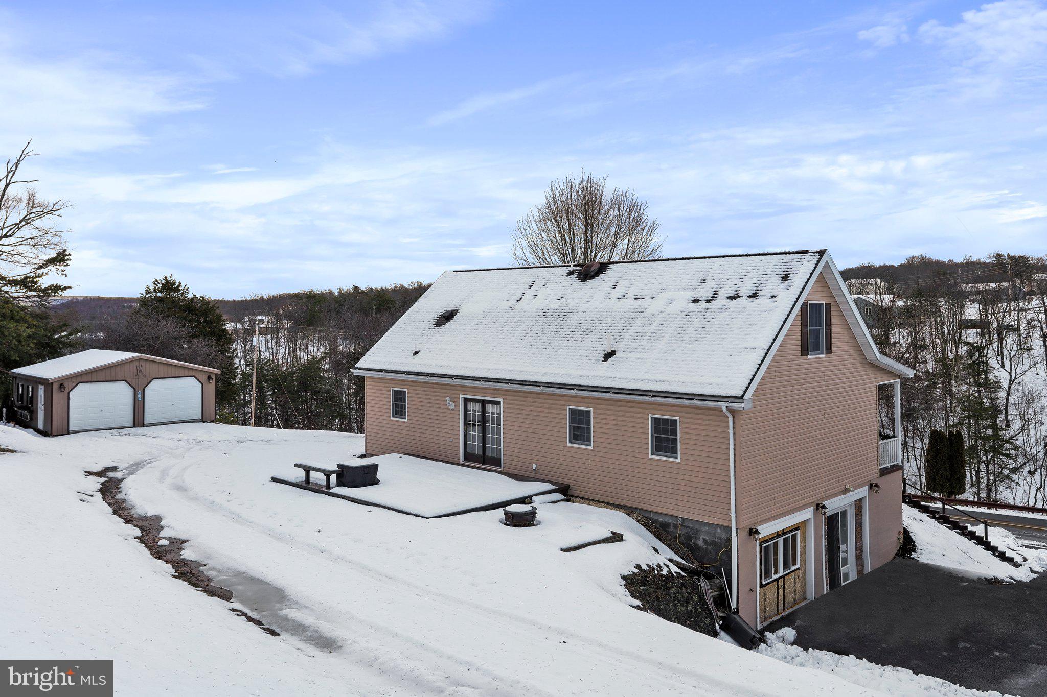 WINDOVER HILLS - Residential