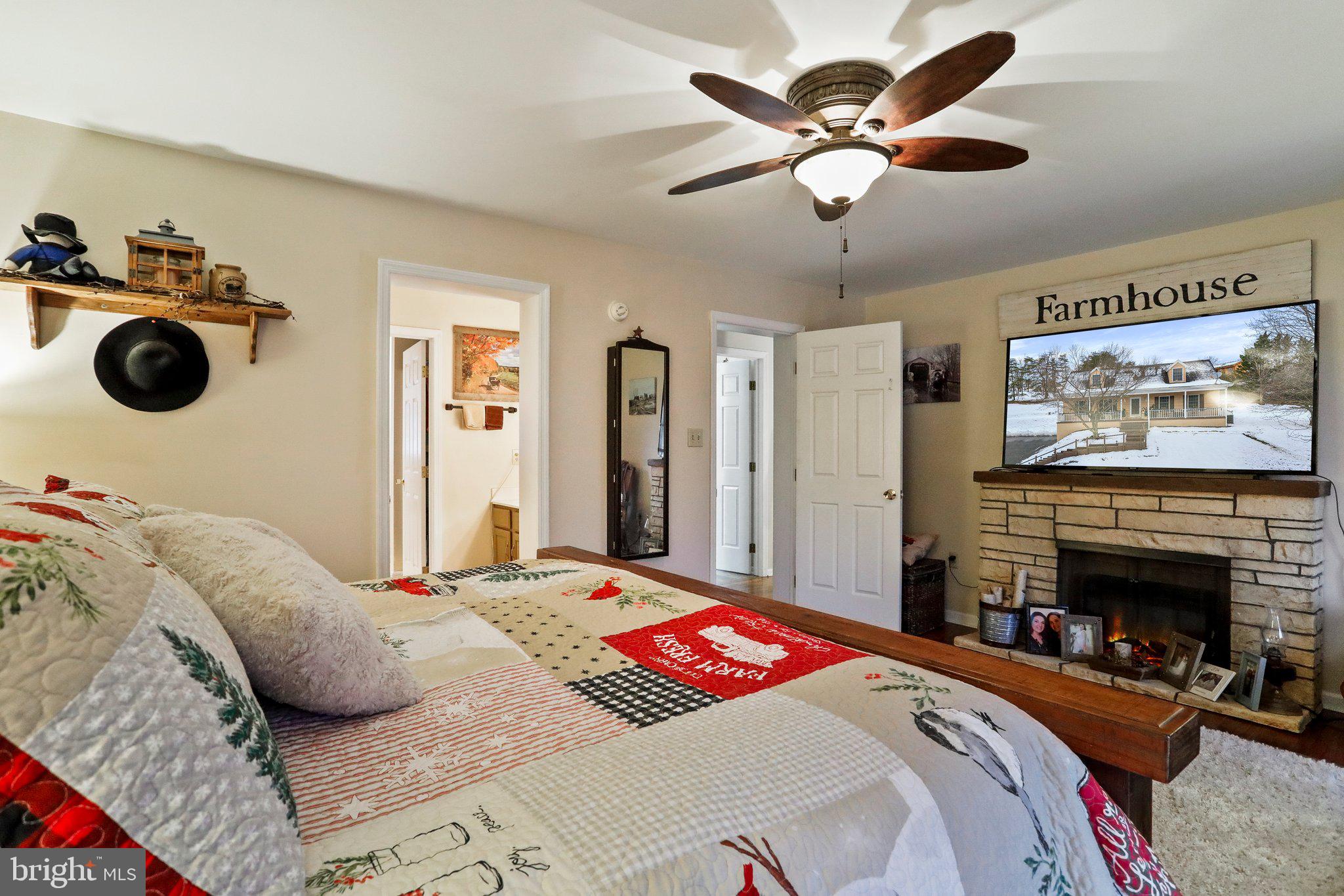 WINDOVER HILLS - Residential