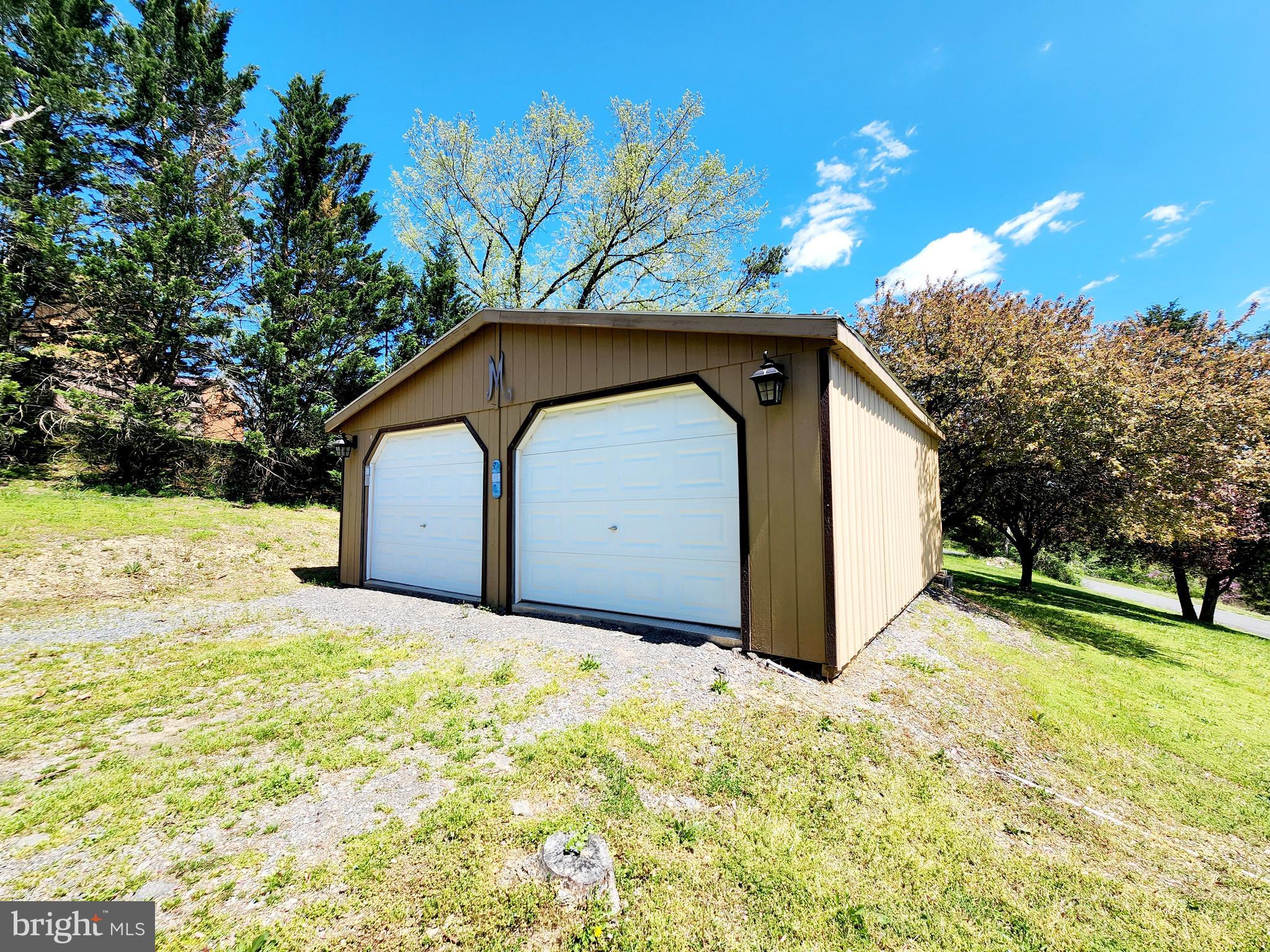 WINDOVER HILLS - Residential