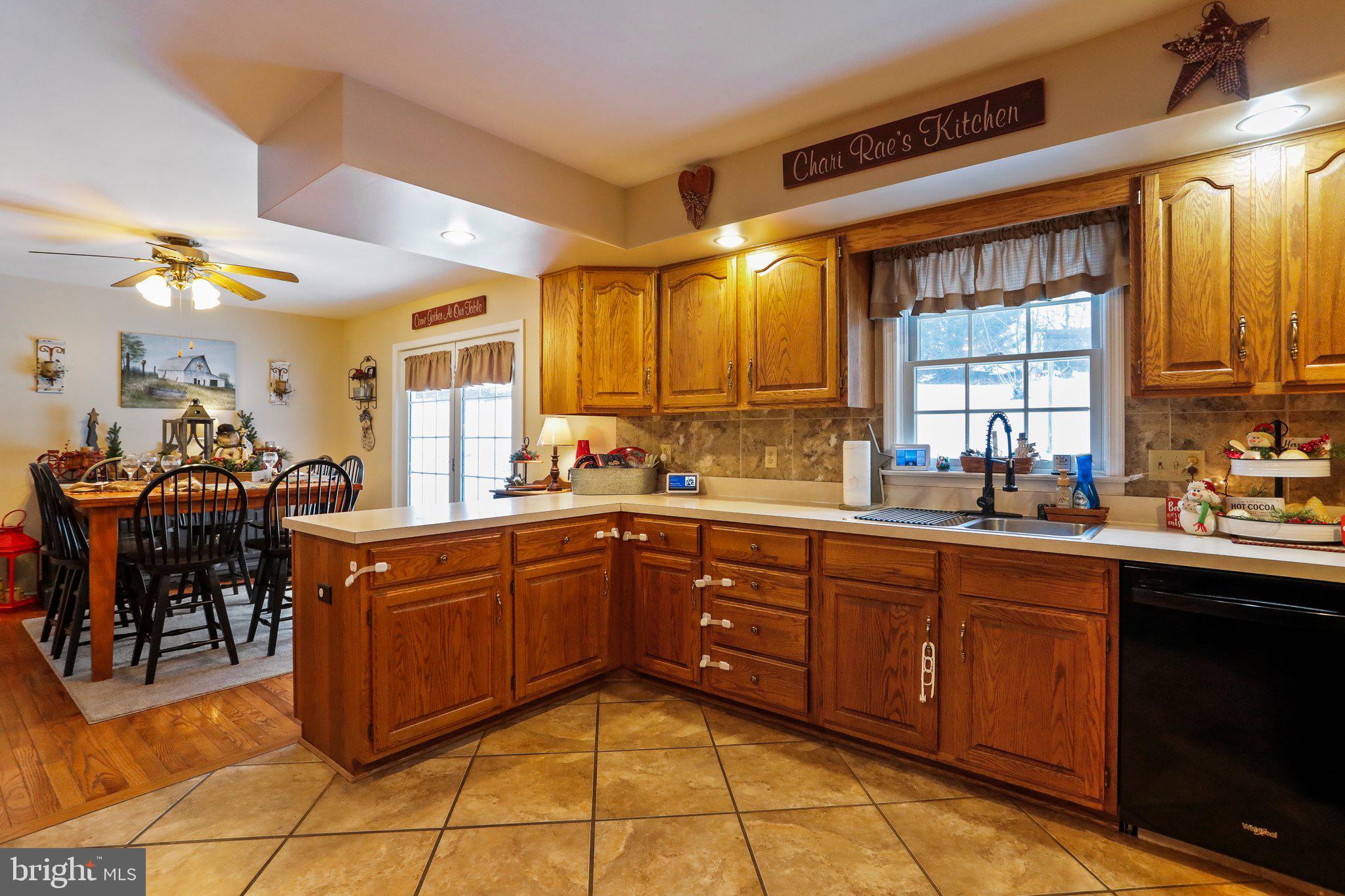 WINDOVER HILLS - Residential