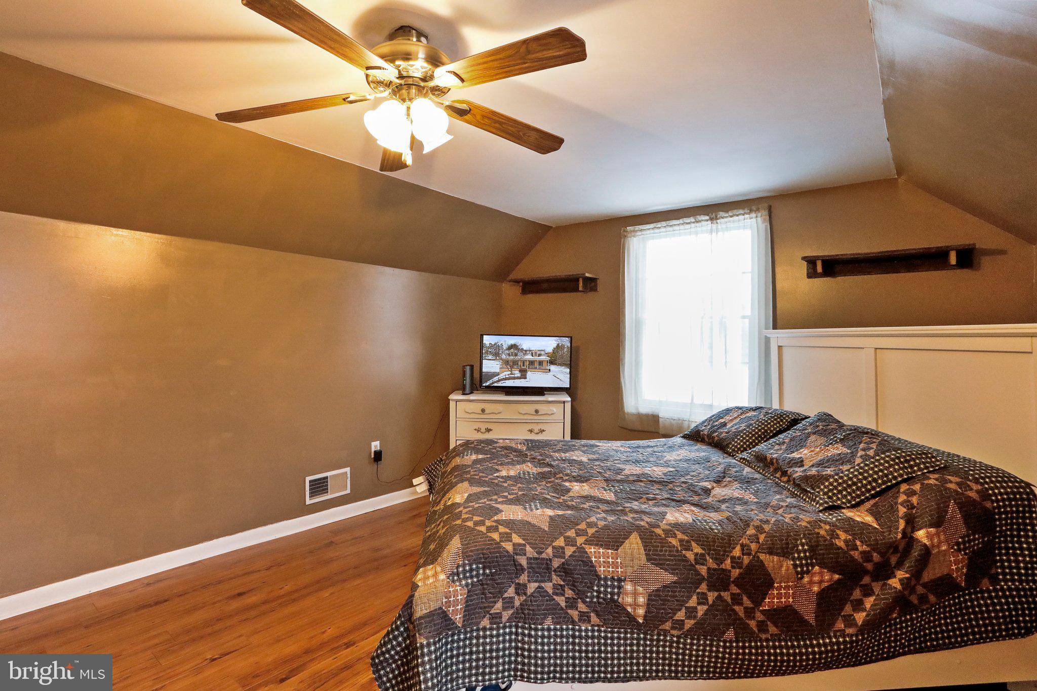 WINDOVER HILLS - Residential