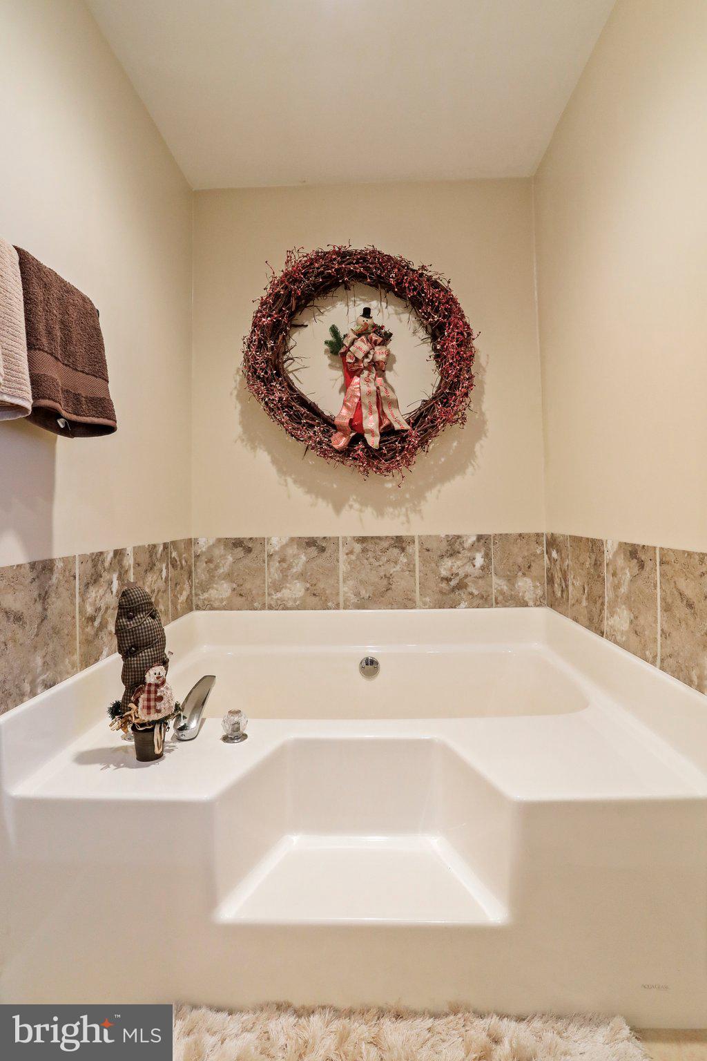 WINDOVER HILLS - Residential