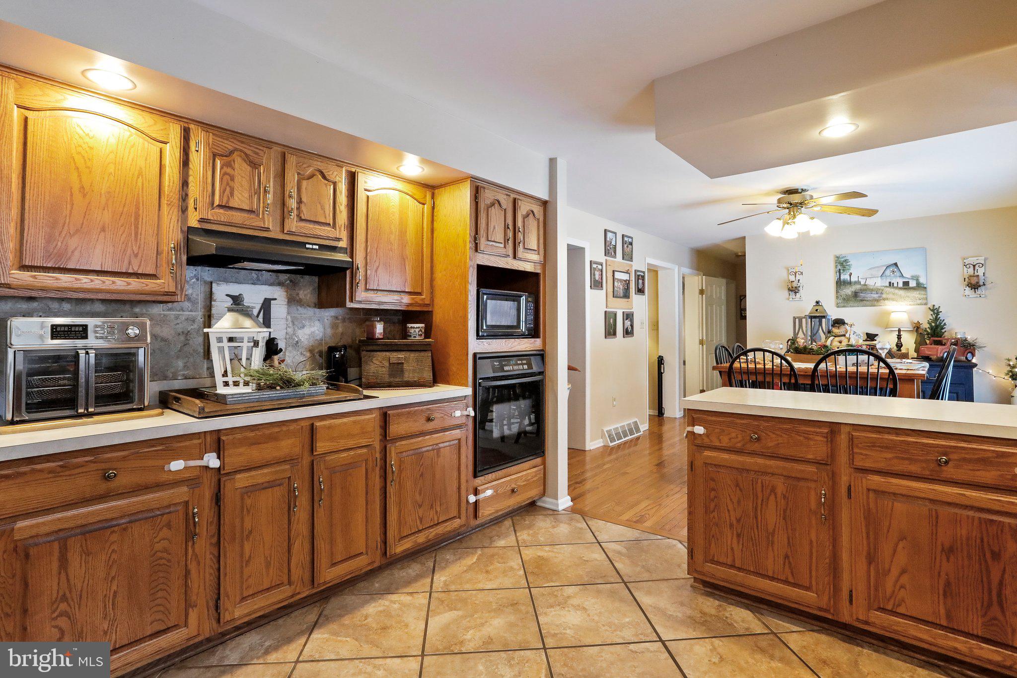 WINDOVER HILLS - Residential