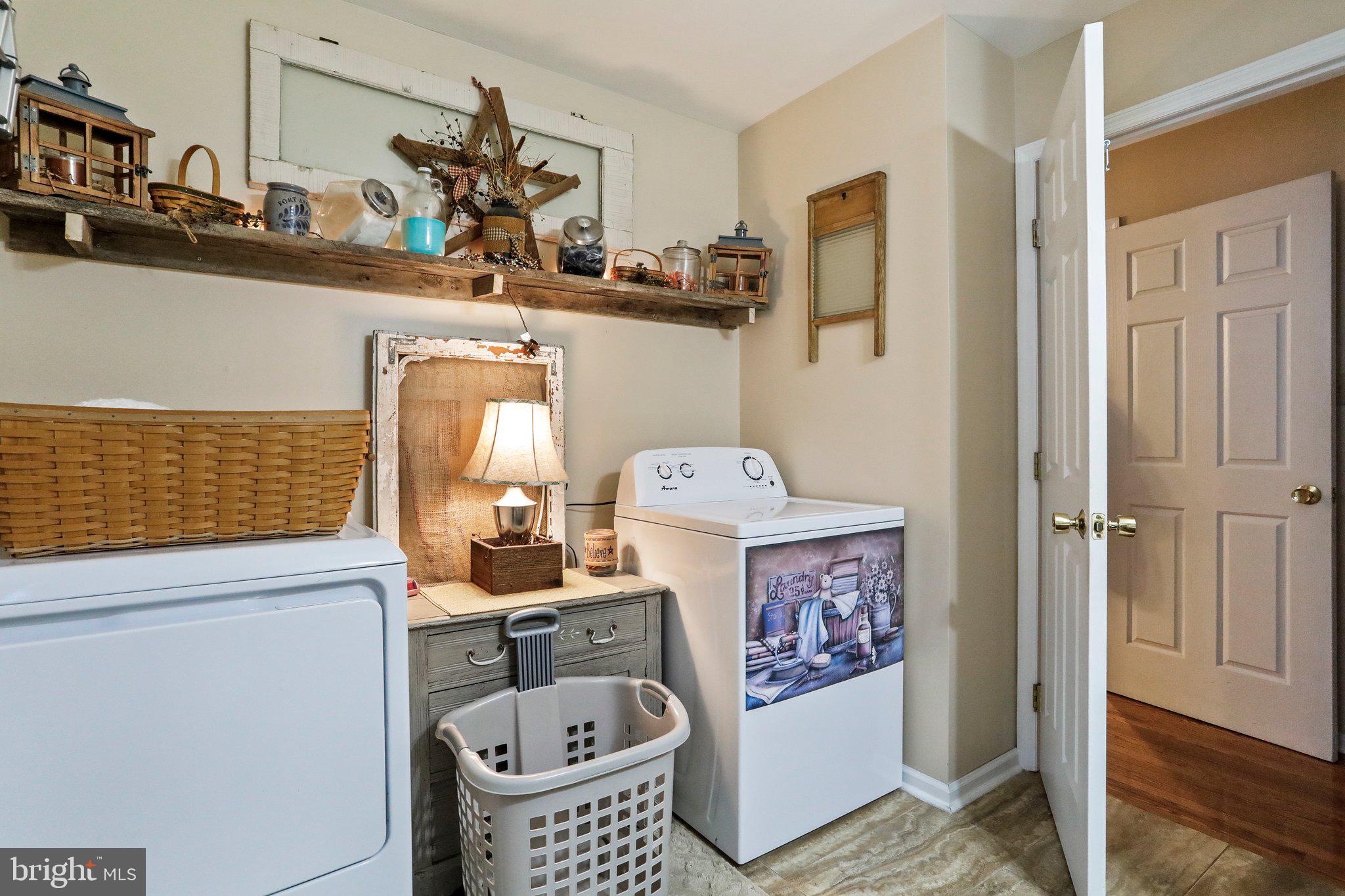 WINDOVER HILLS - Residential