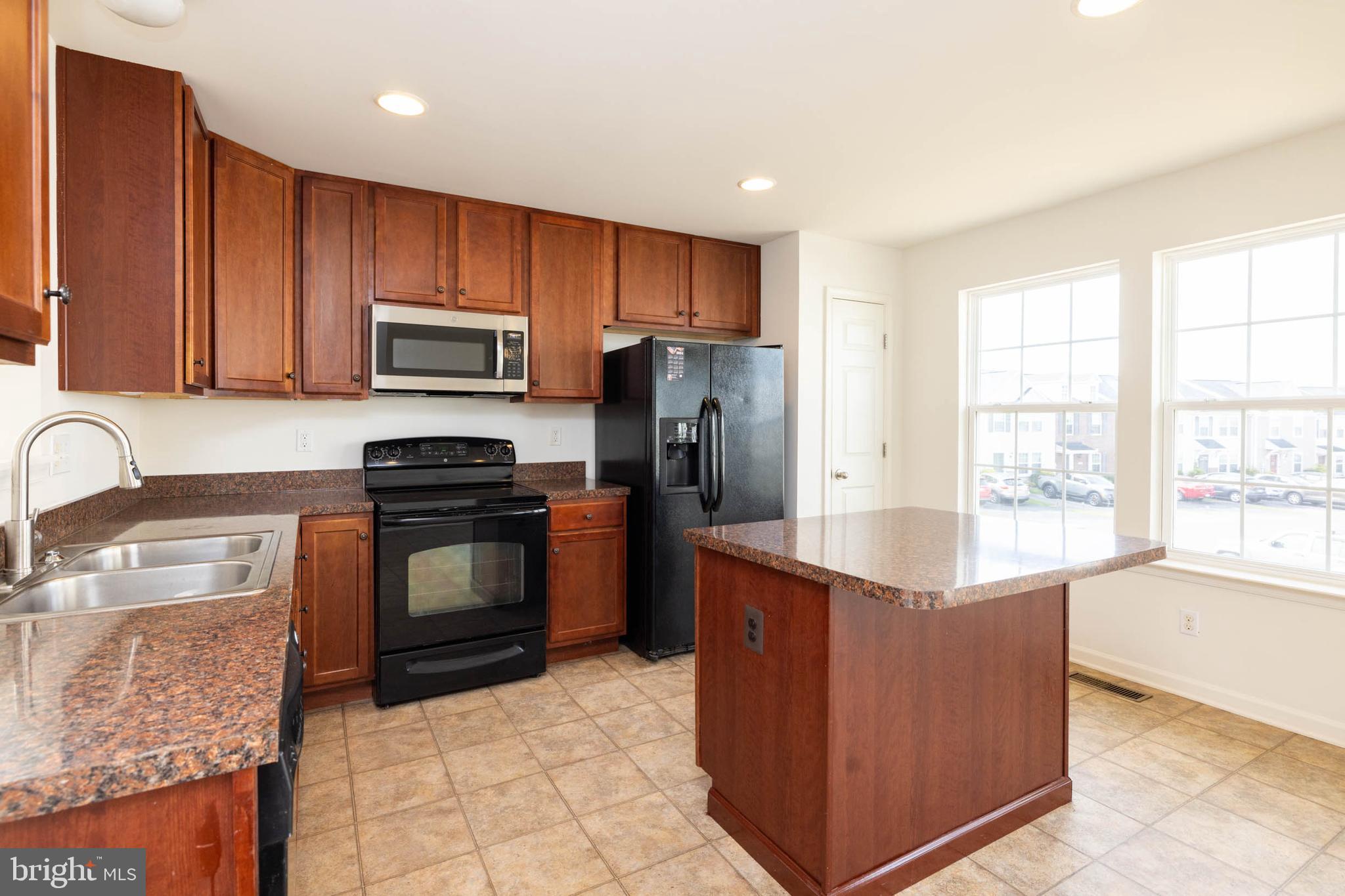 MANOR PARK - Residential