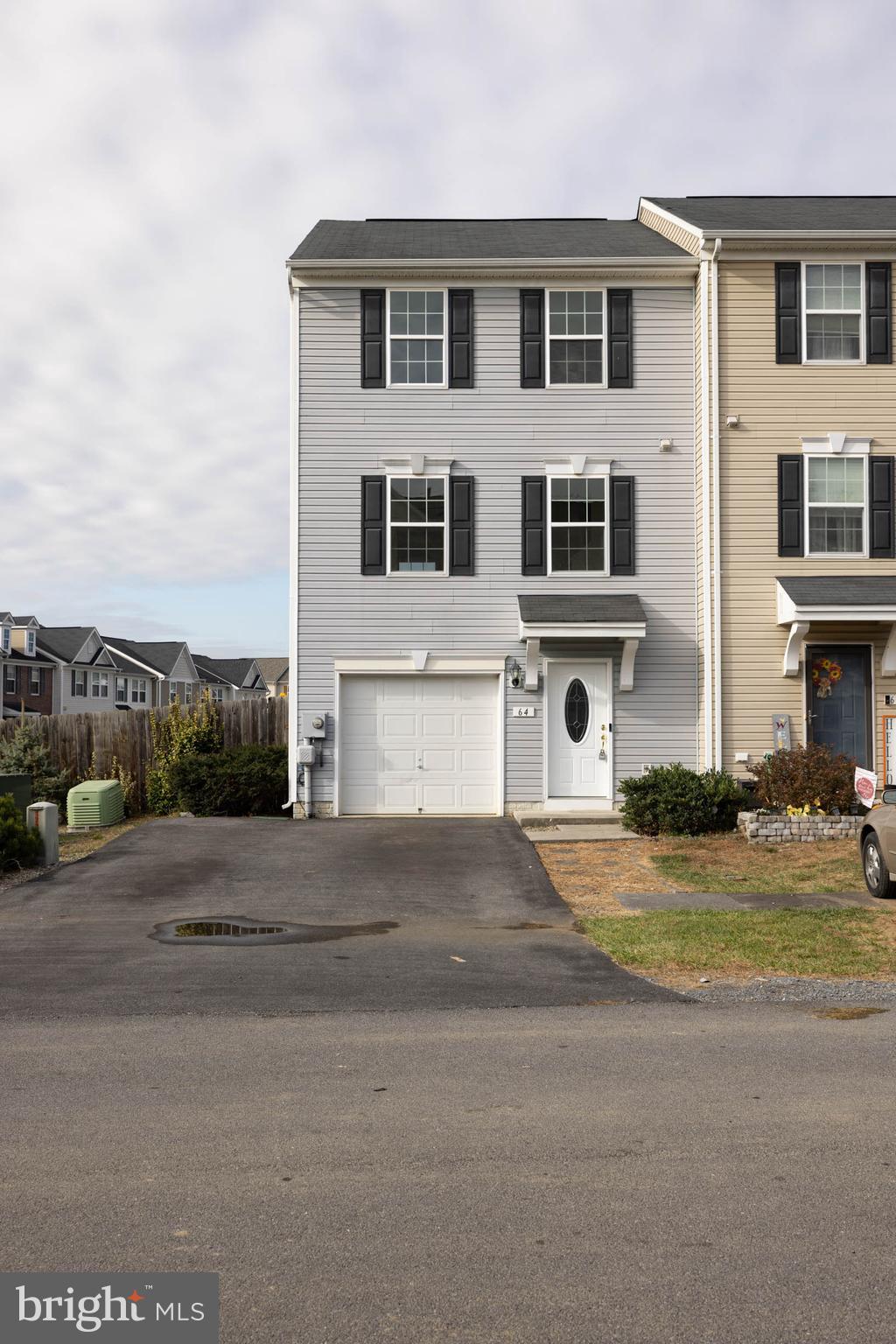 MANOR PARK - Residential