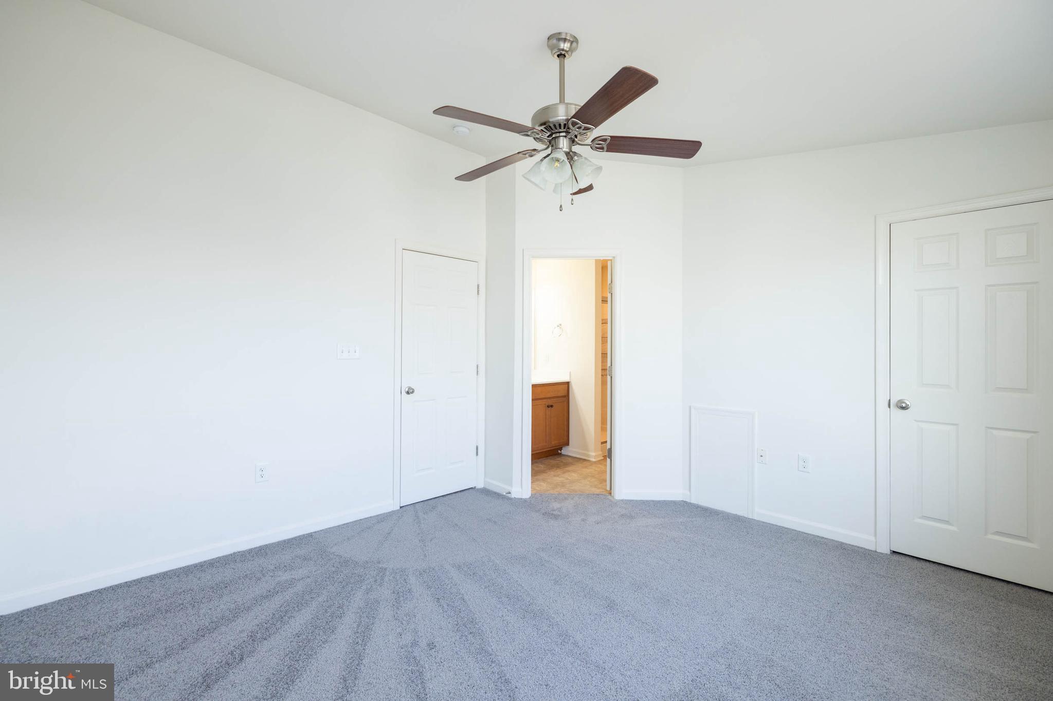 MANOR PARK - Residential