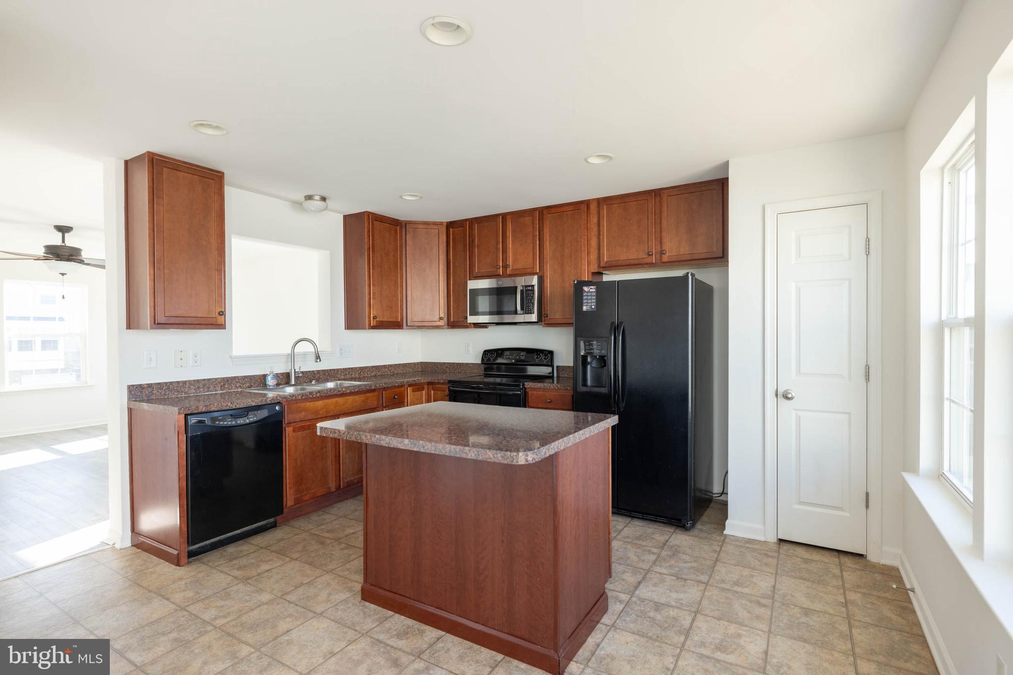 MANOR PARK - Residential