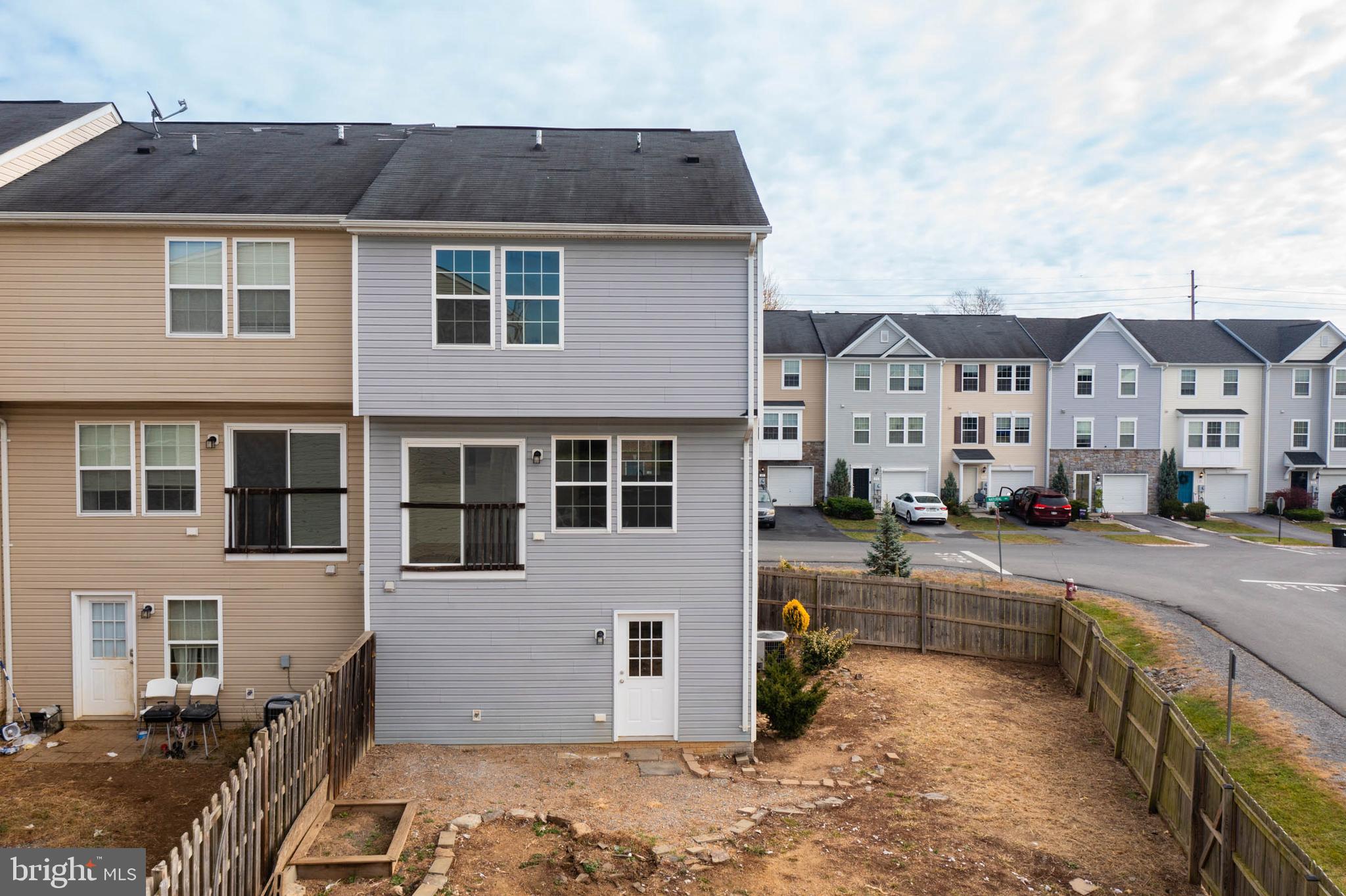 MANOR PARK - Residential