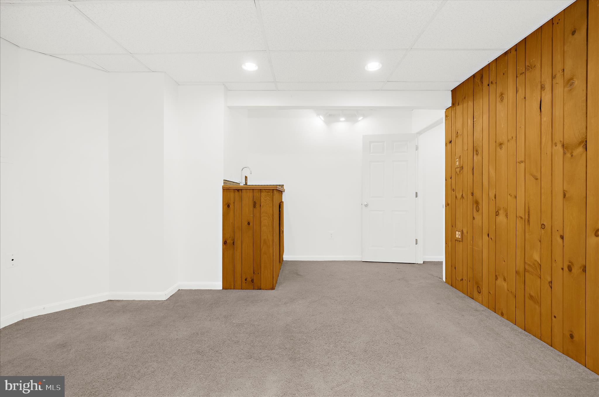 LAKE COVENTRY - Residential