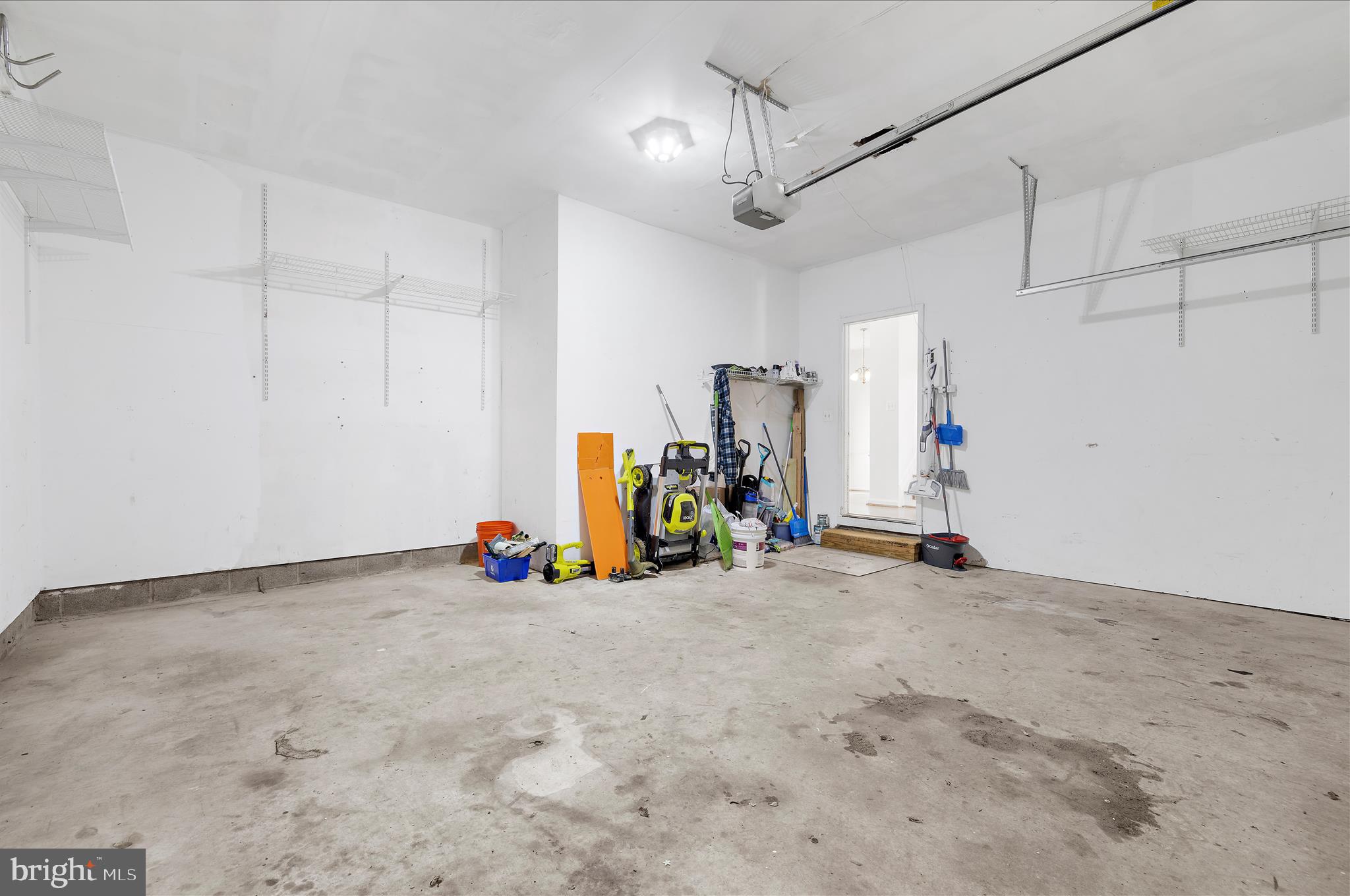 LAKE COVENTRY - Residential