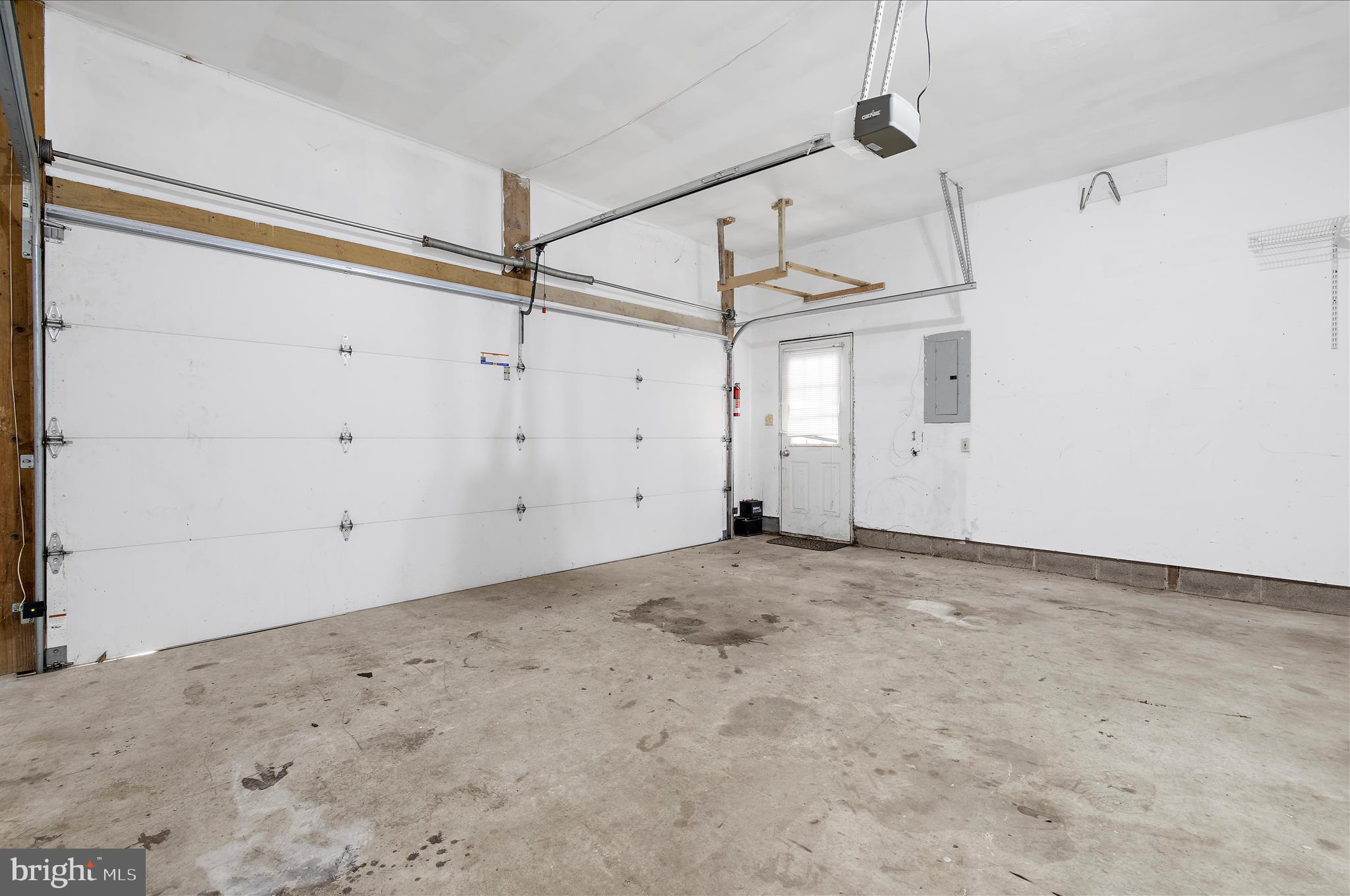 LAKE COVENTRY - Residential