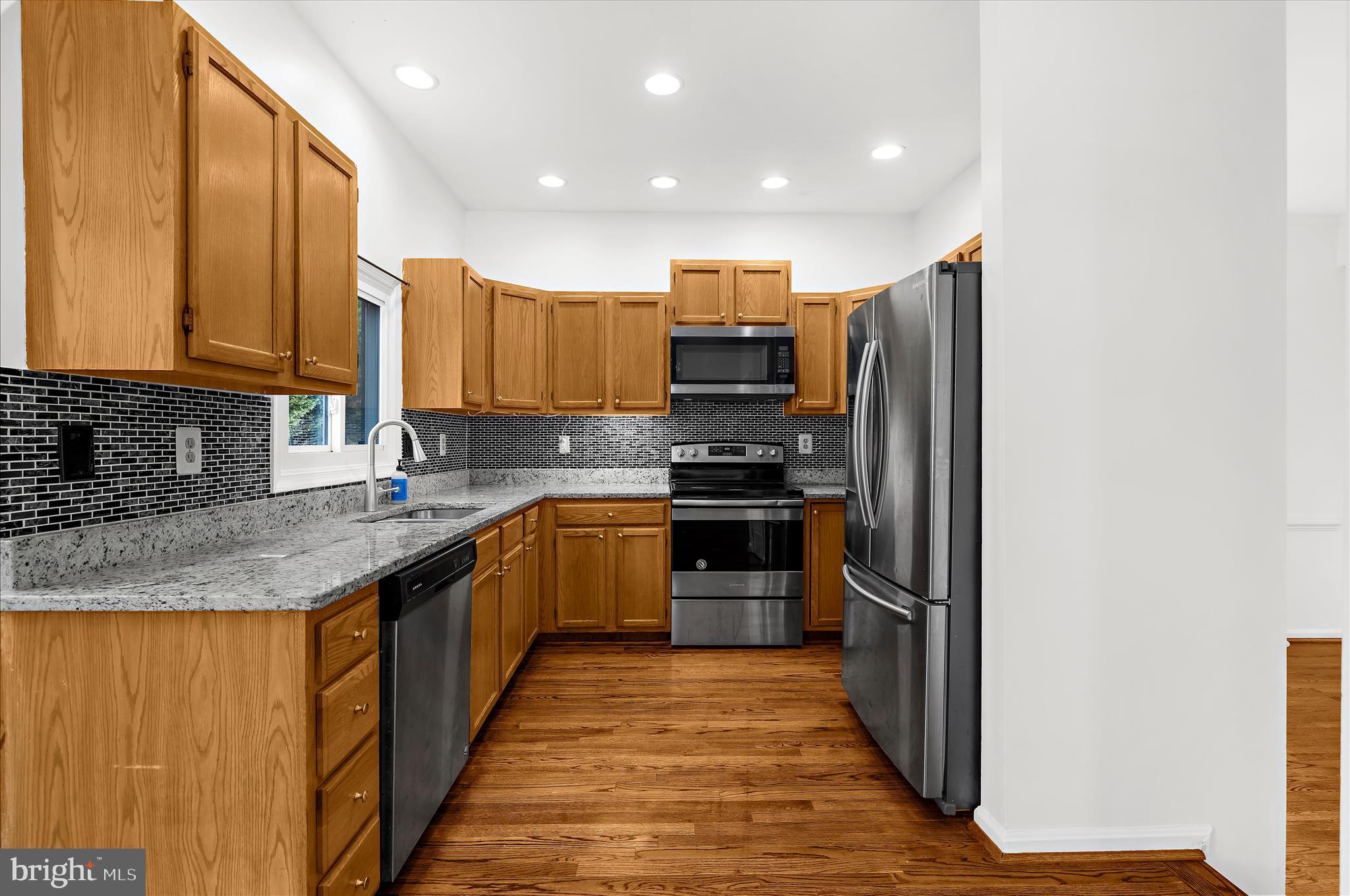 LAKE COVENTRY - Residential