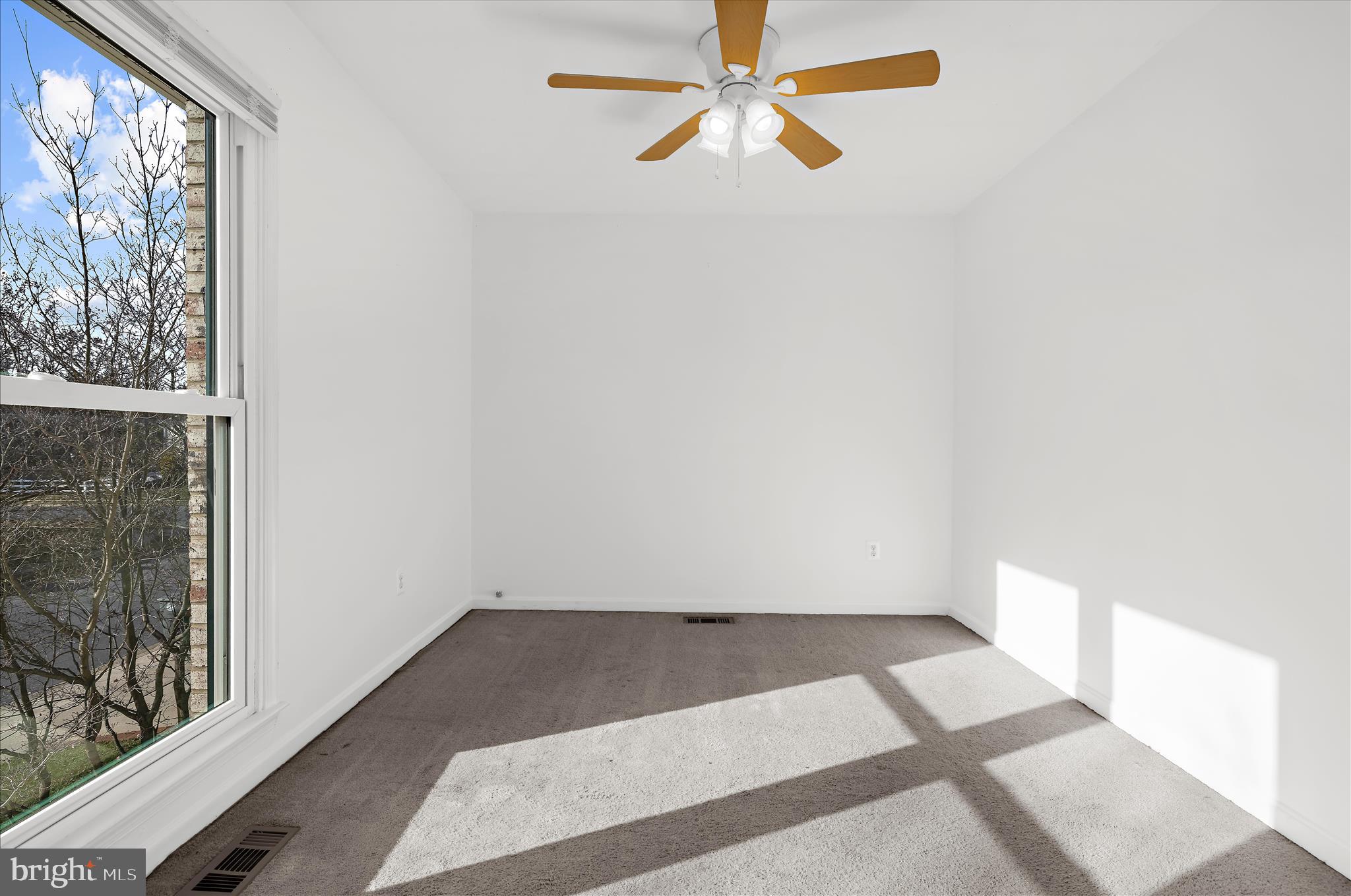 LAKE COVENTRY - Residential