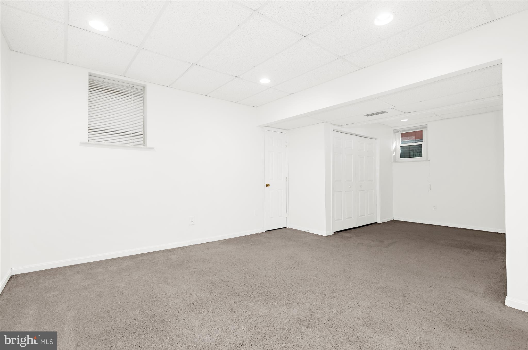 LAKE COVENTRY - Residential