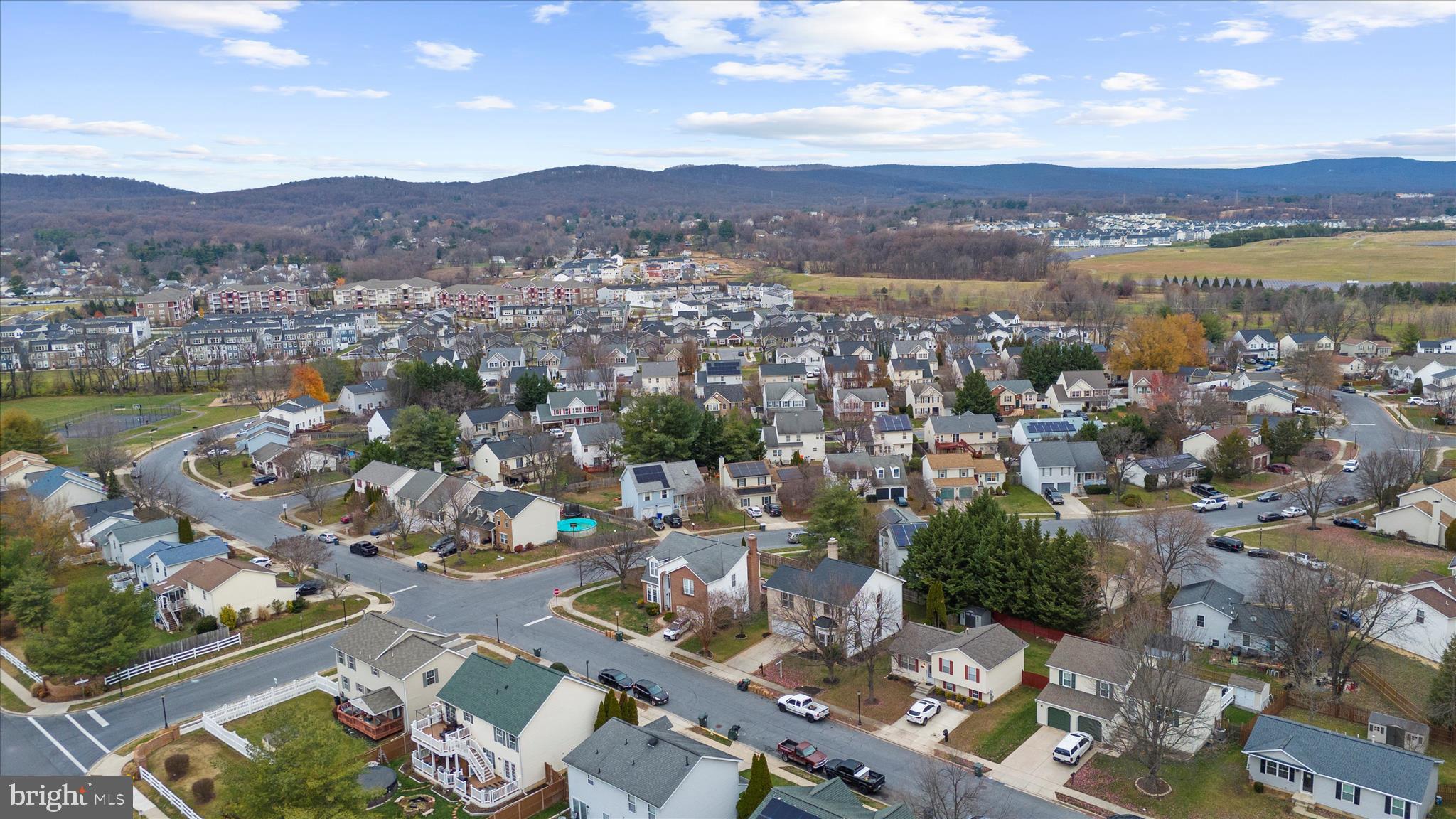 LAKE COVENTRY - Residential