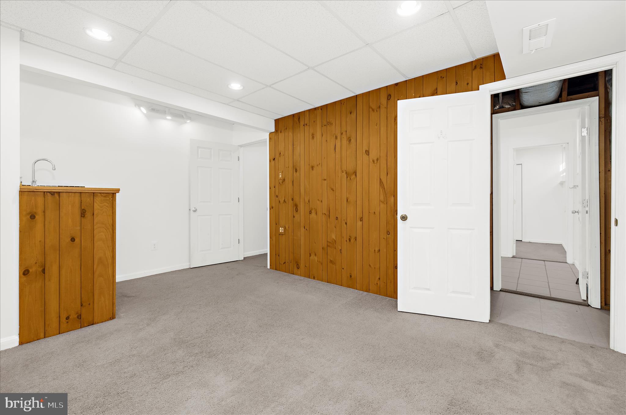 LAKE COVENTRY - Residential