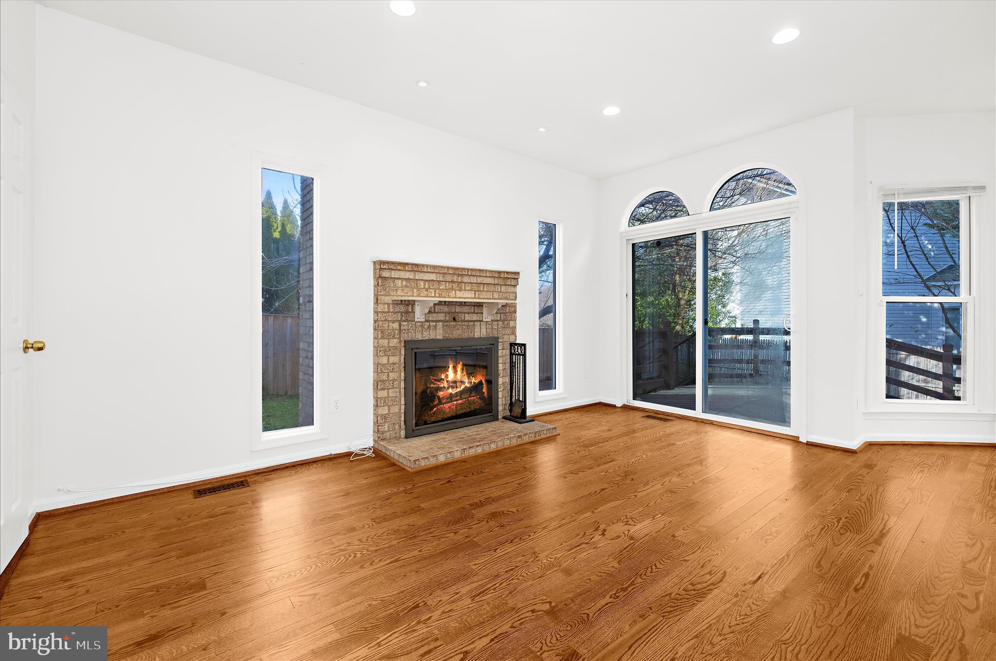 LAKE COVENTRY - Residential