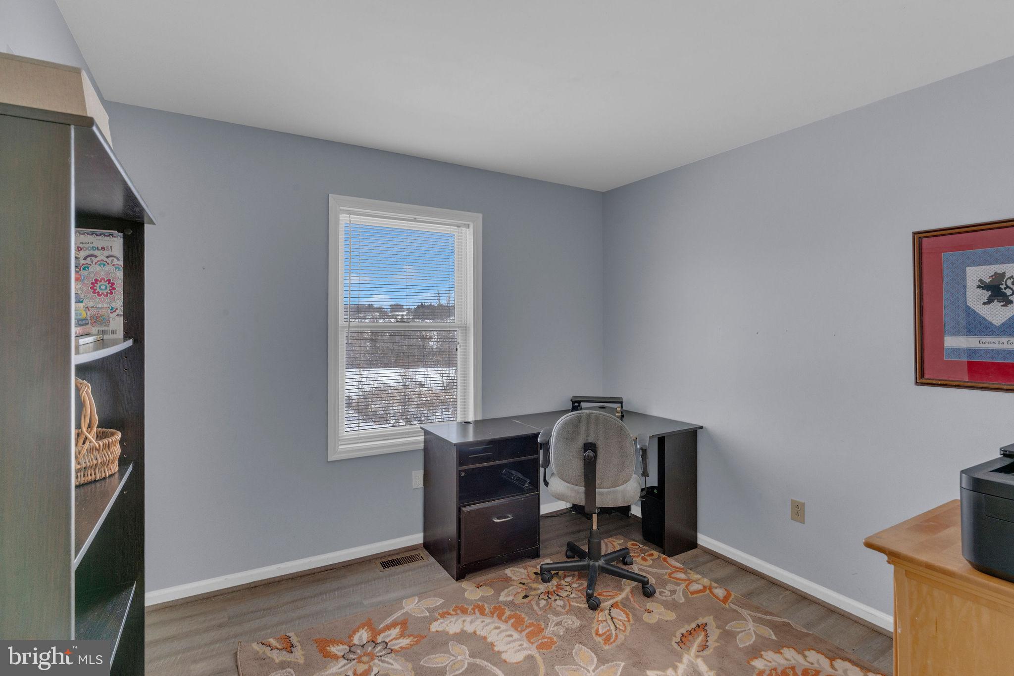 EMERALD HOLLOW ESTS - Residential