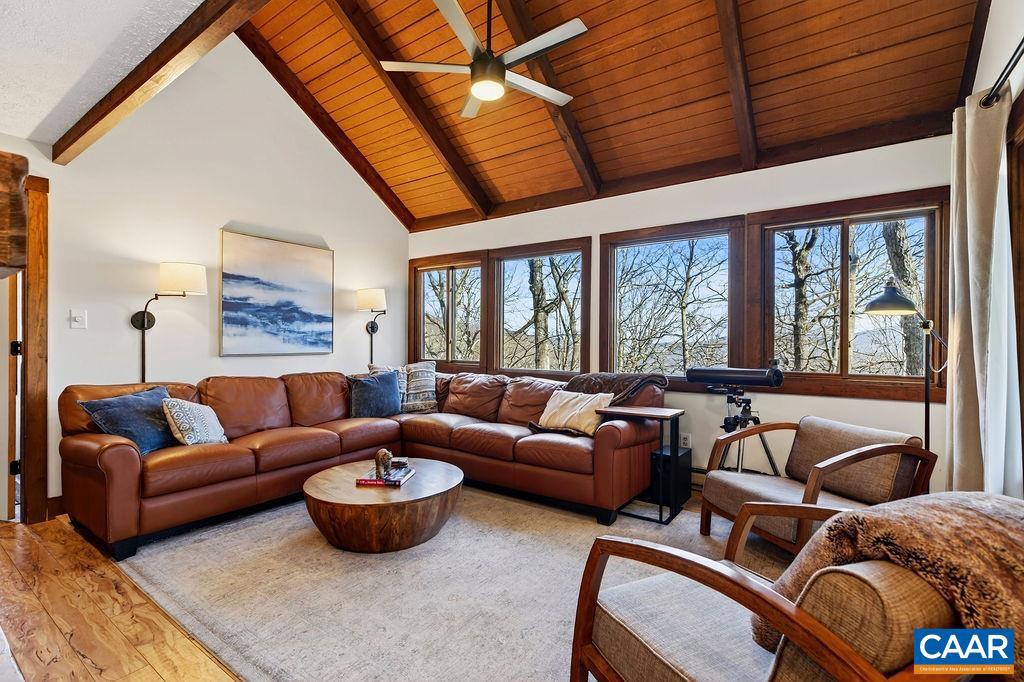 WINTERGREEN RESORT - Residential