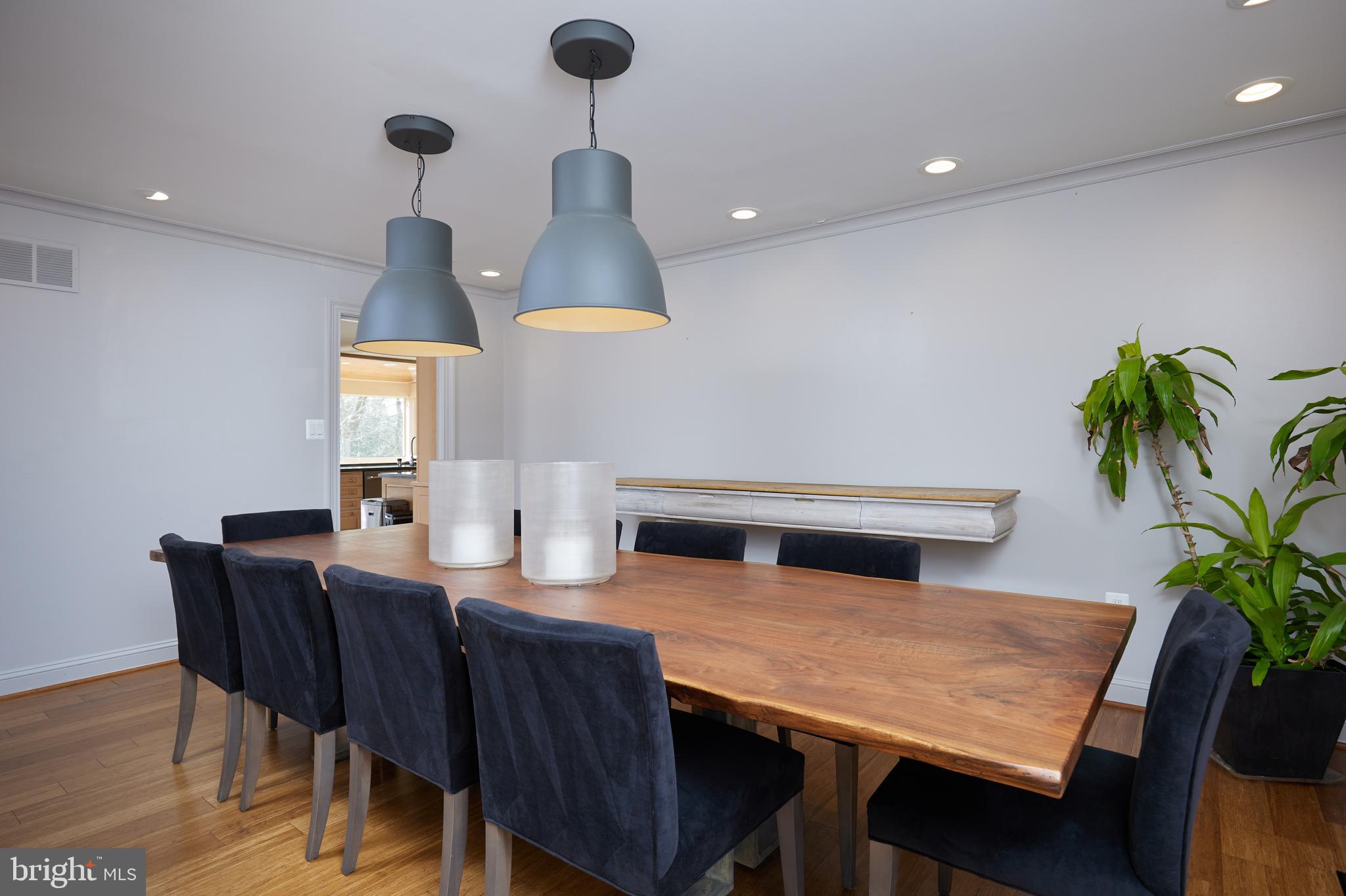 POTOMAC VILLAGE - Residential