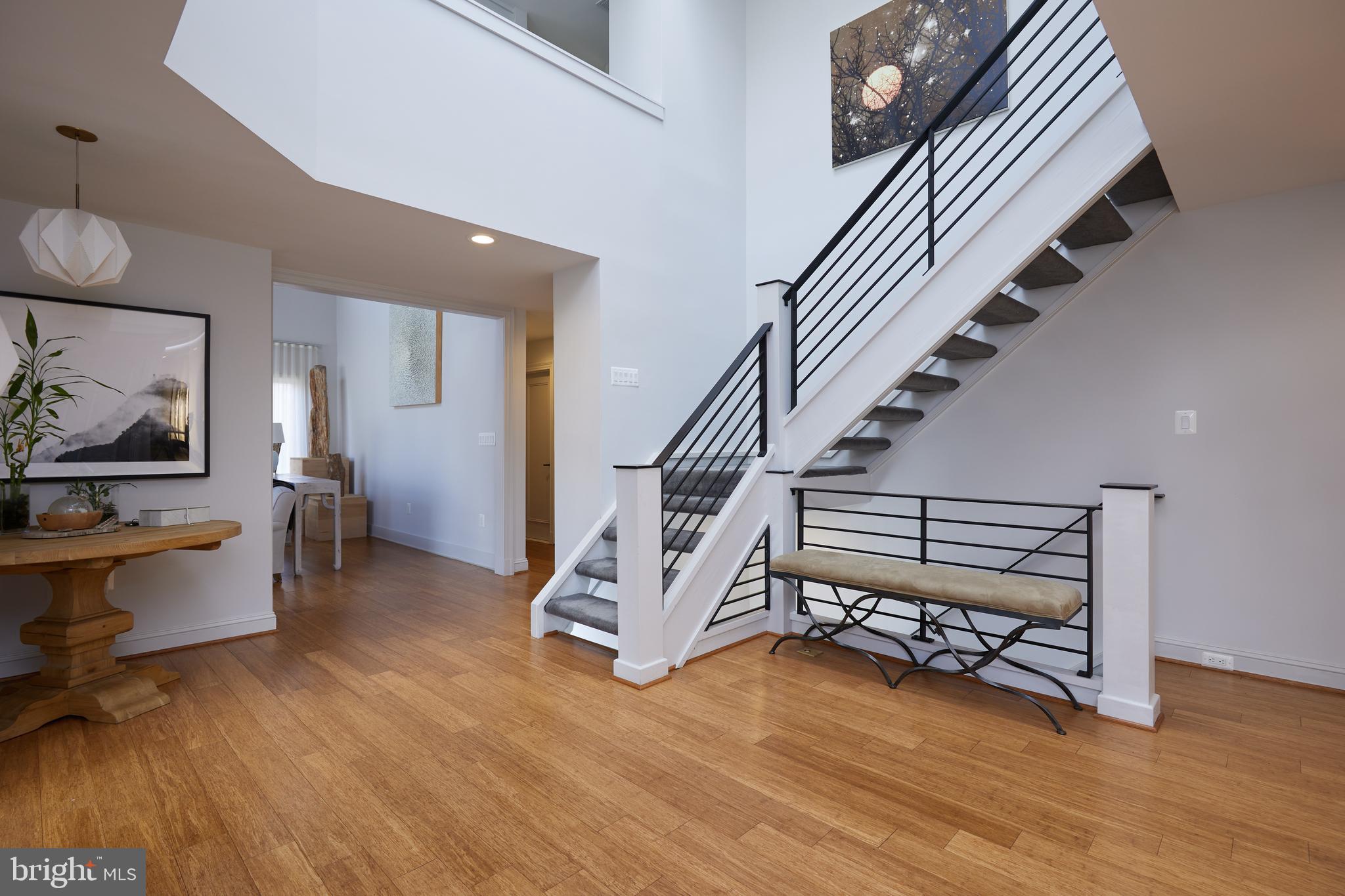 POTOMAC VILLAGE - Residential