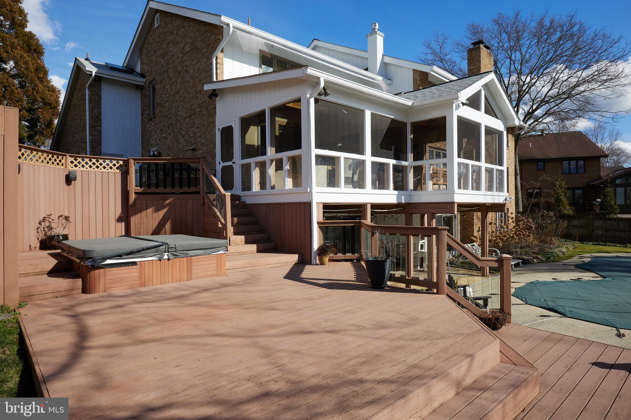 POTOMAC VILLAGE - Residential