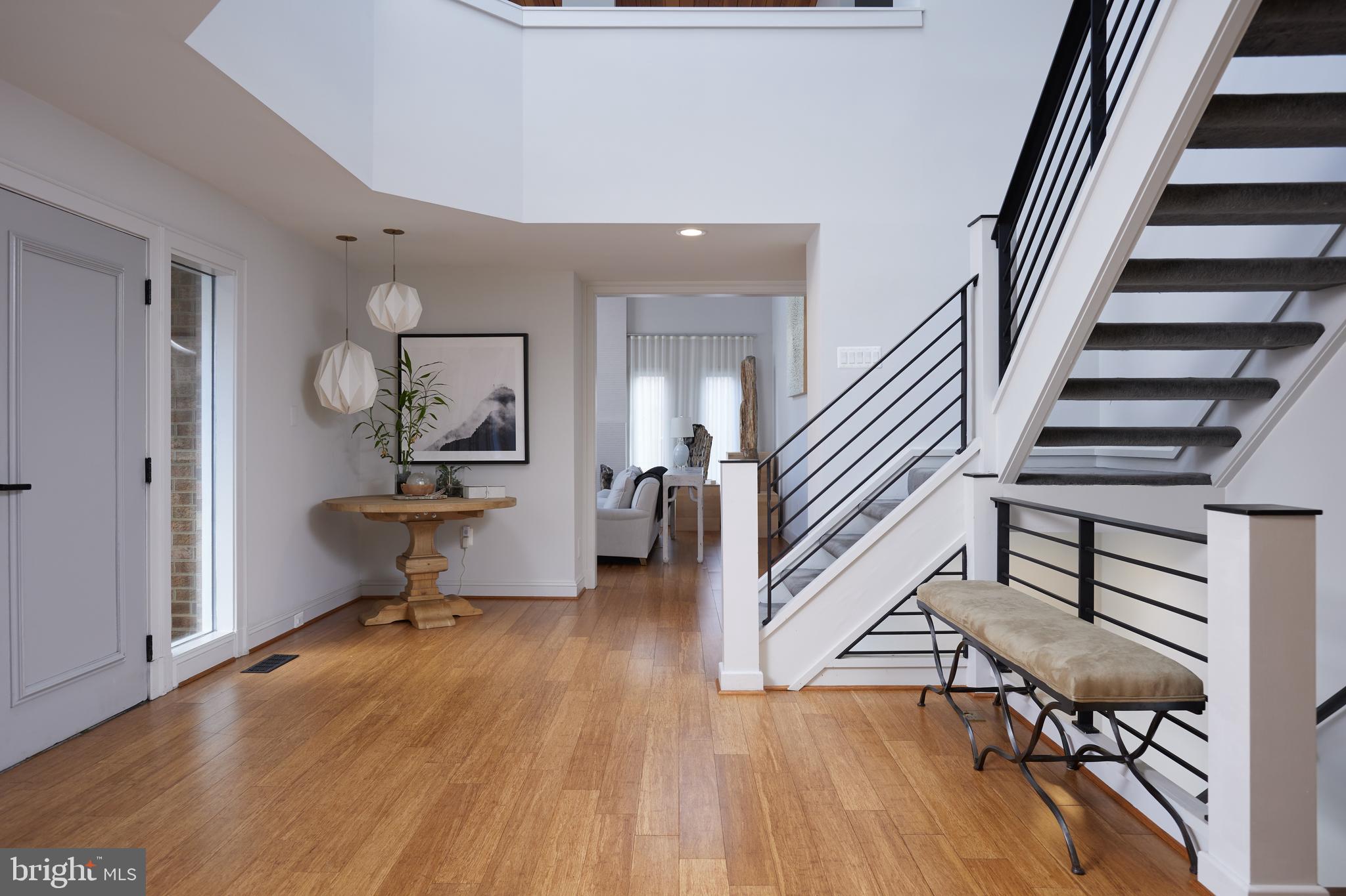 POTOMAC VILLAGE - Residential