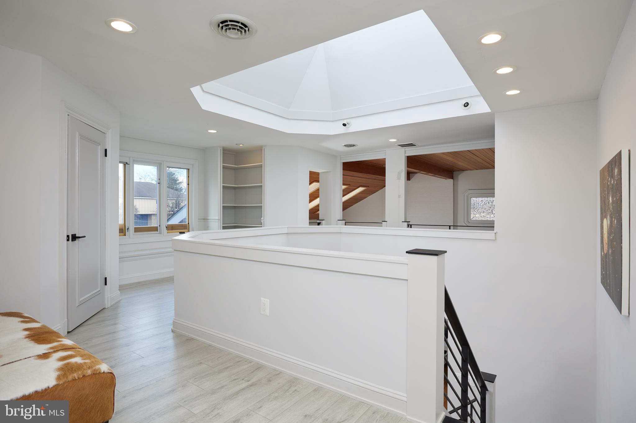 POTOMAC VILLAGE - Residential