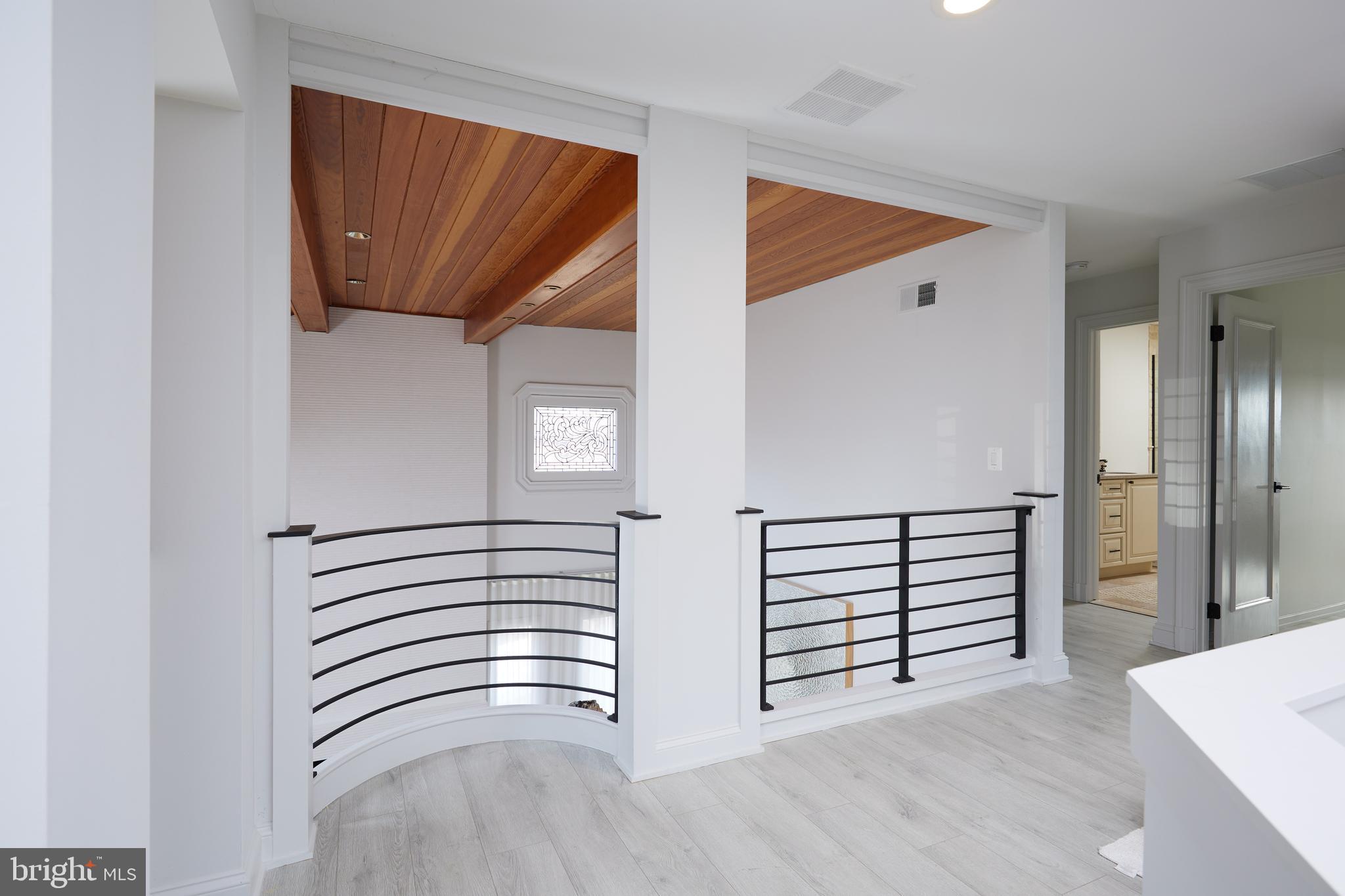 POTOMAC VILLAGE - Residential