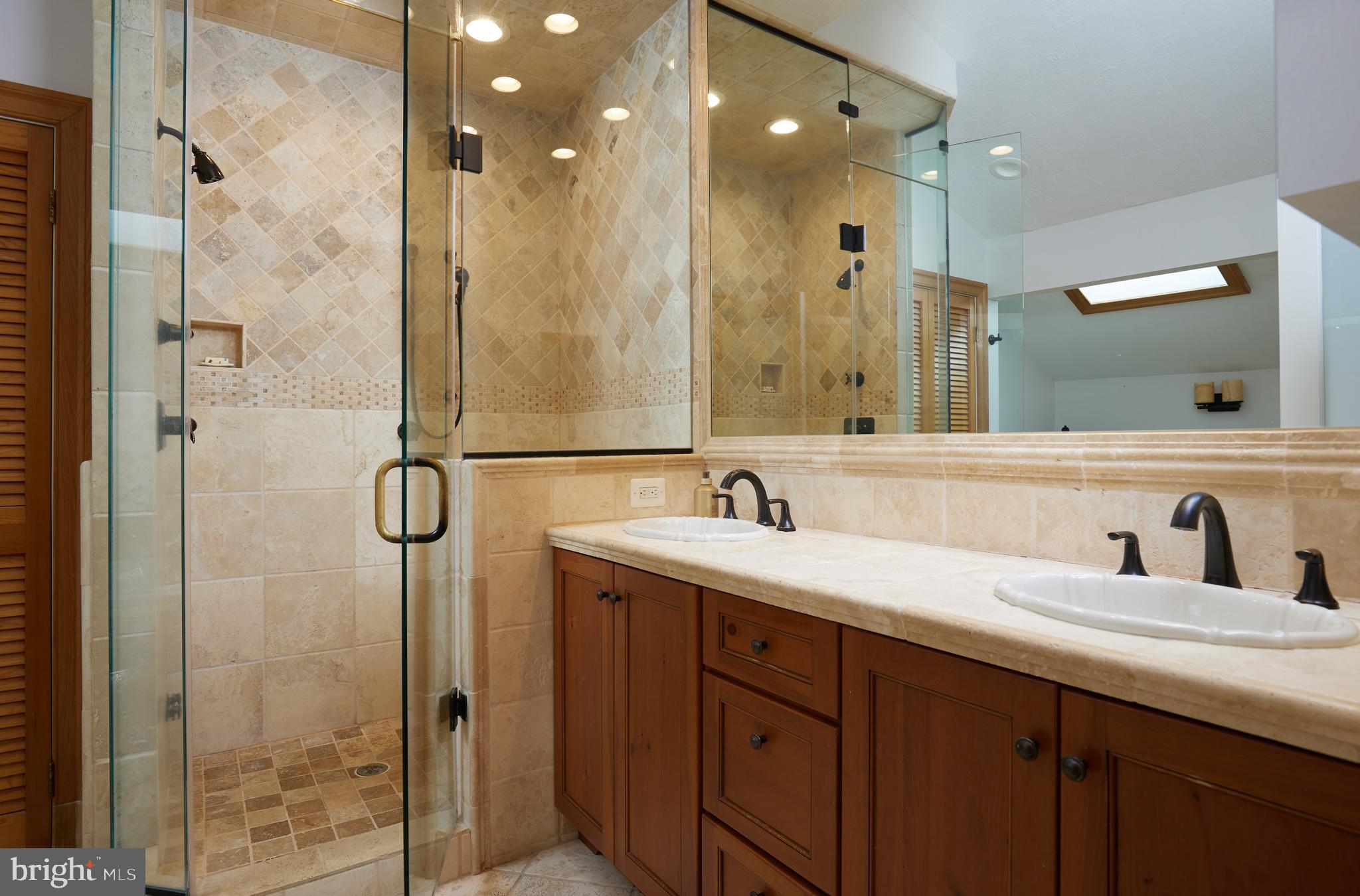 POTOMAC VILLAGE - Residential