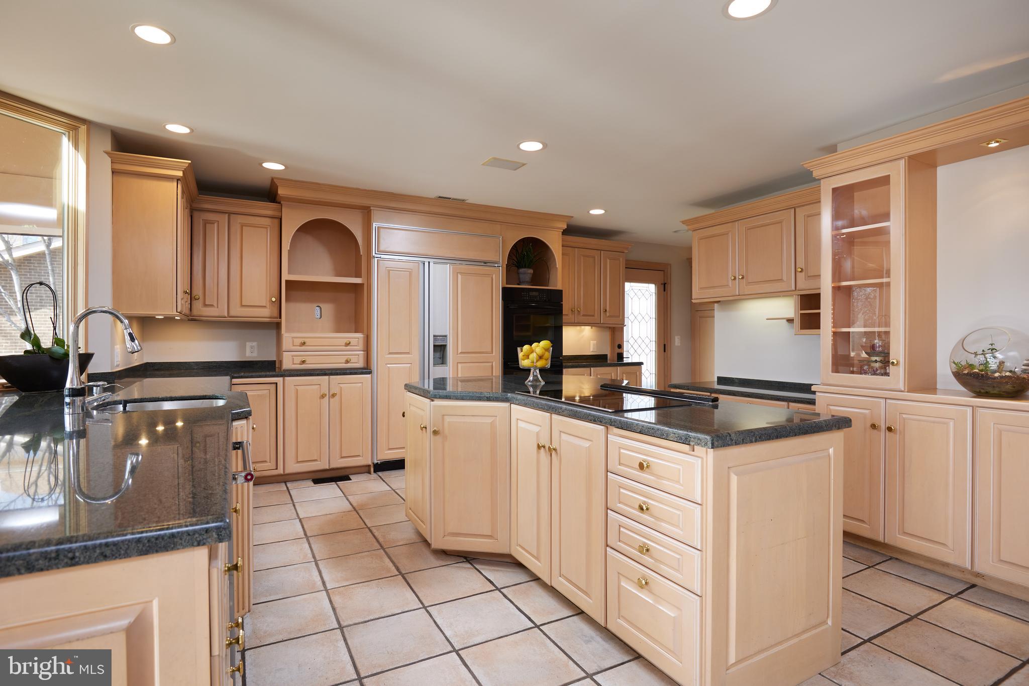 POTOMAC VILLAGE - Residential