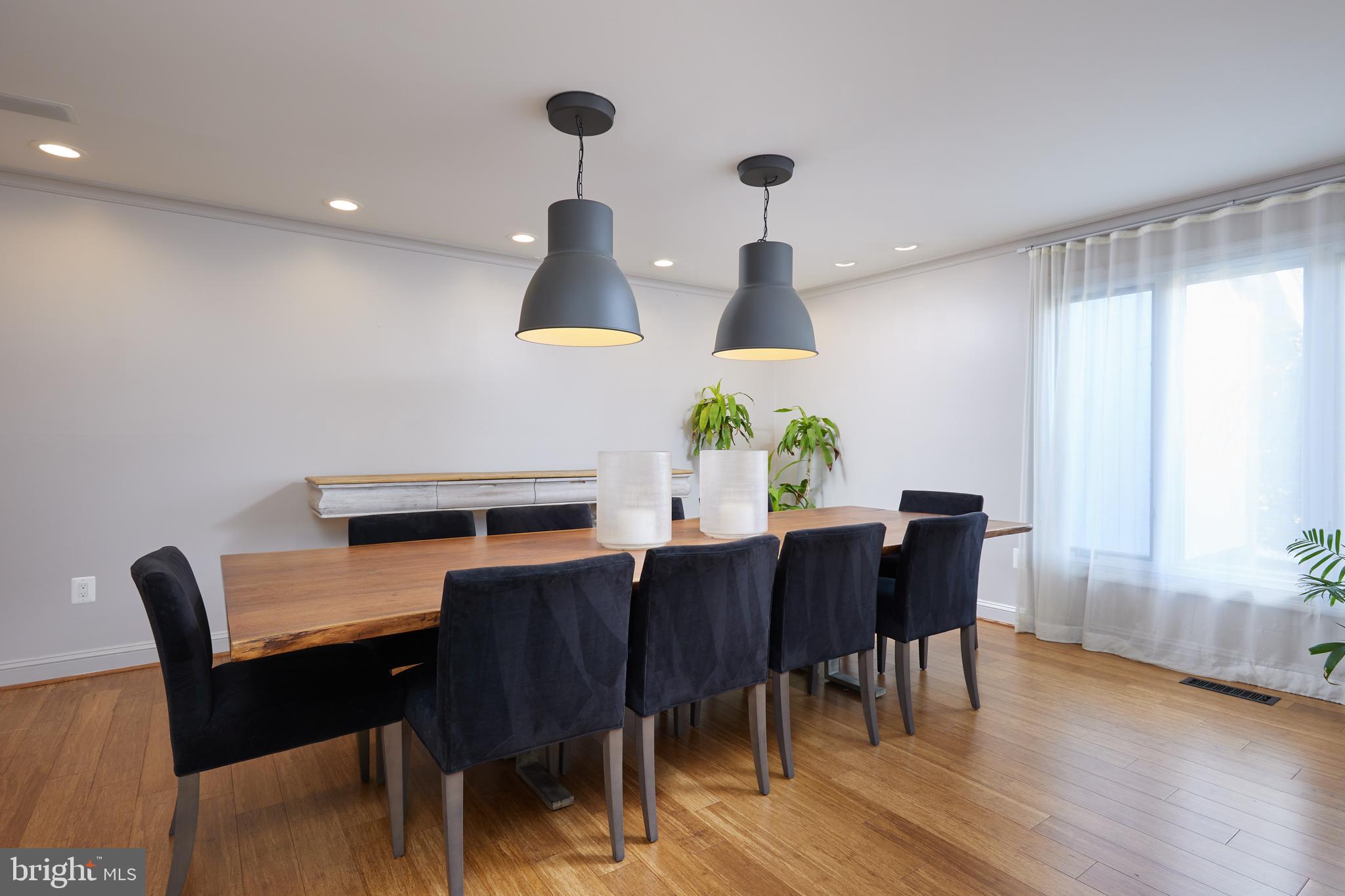 POTOMAC VILLAGE - Residential