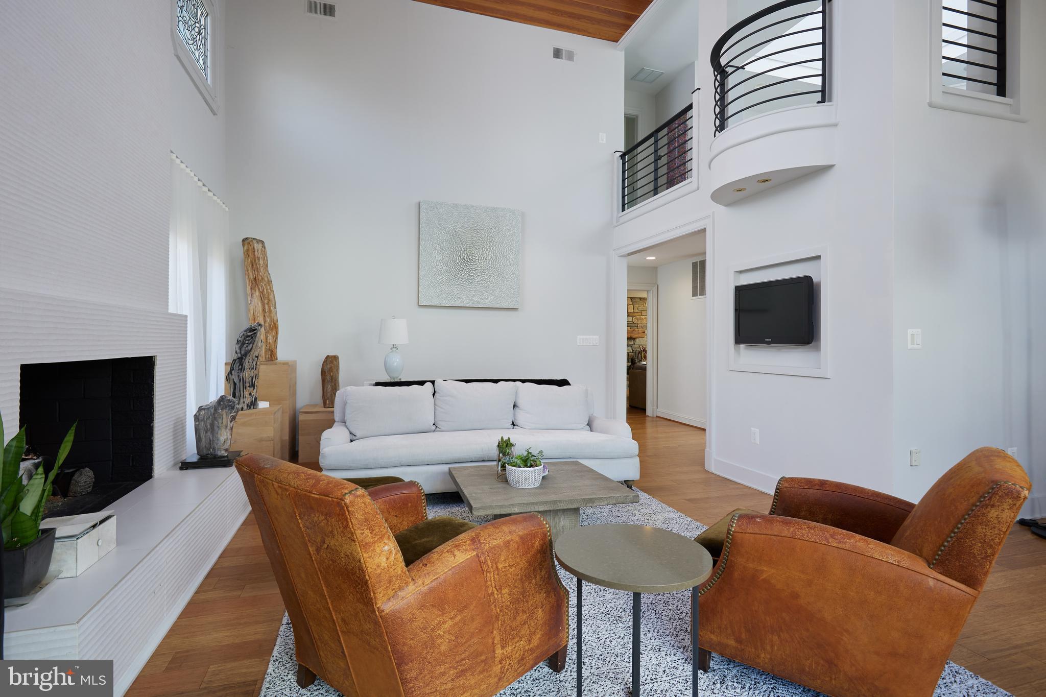 POTOMAC VILLAGE - Residential