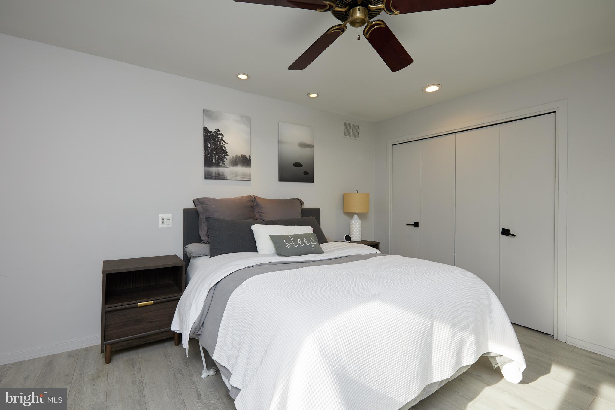 POTOMAC VILLAGE - Residential