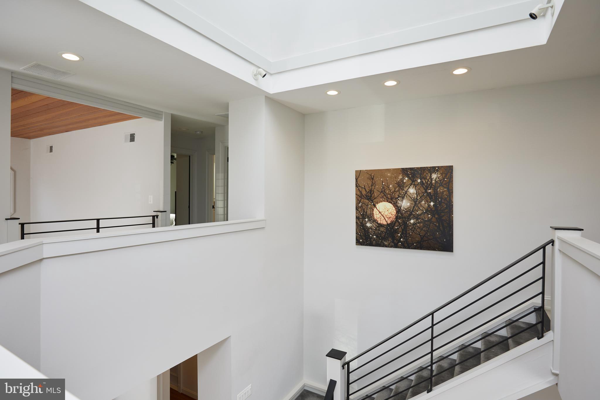 POTOMAC VILLAGE - Residential