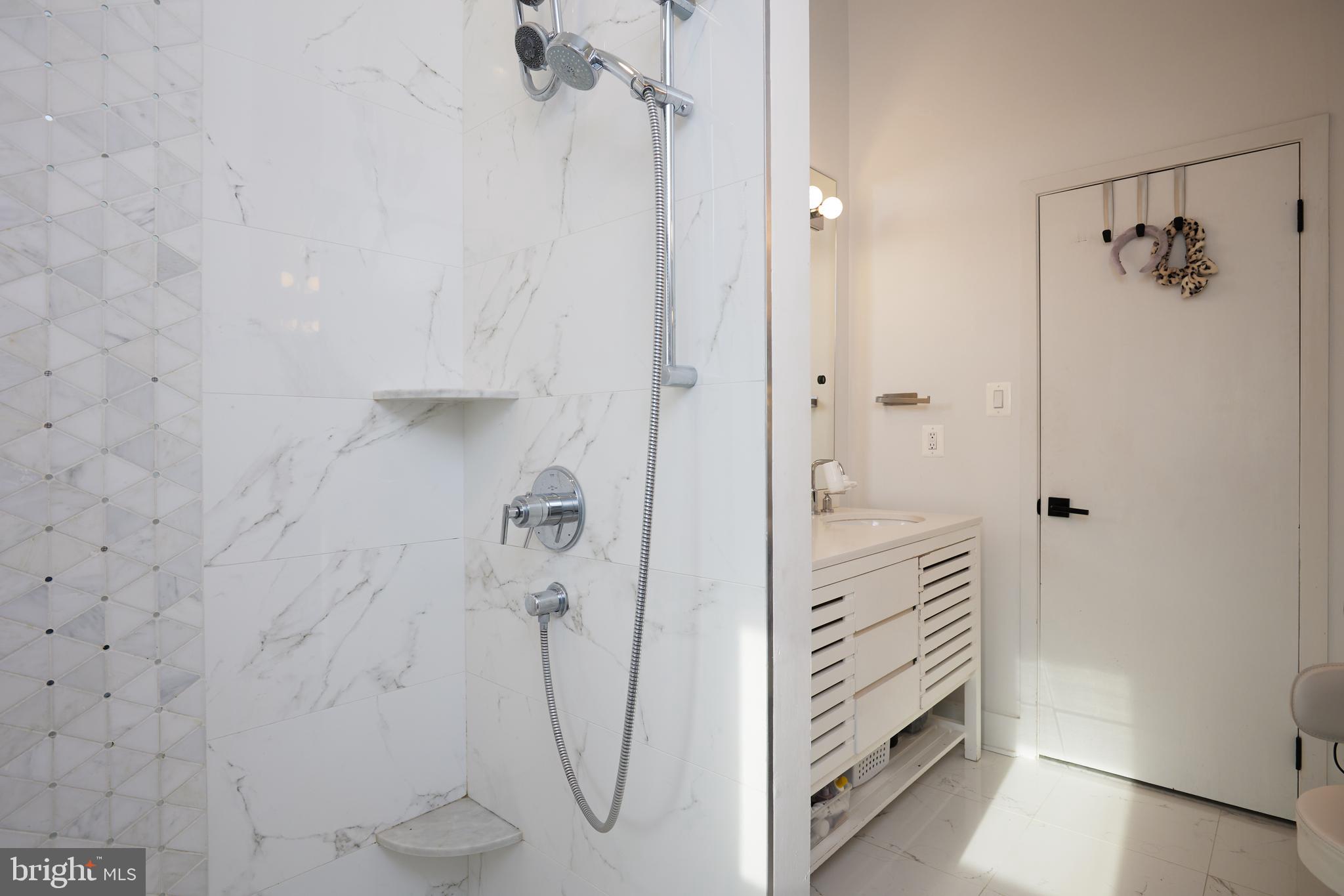 POTOMAC VILLAGE - Residential