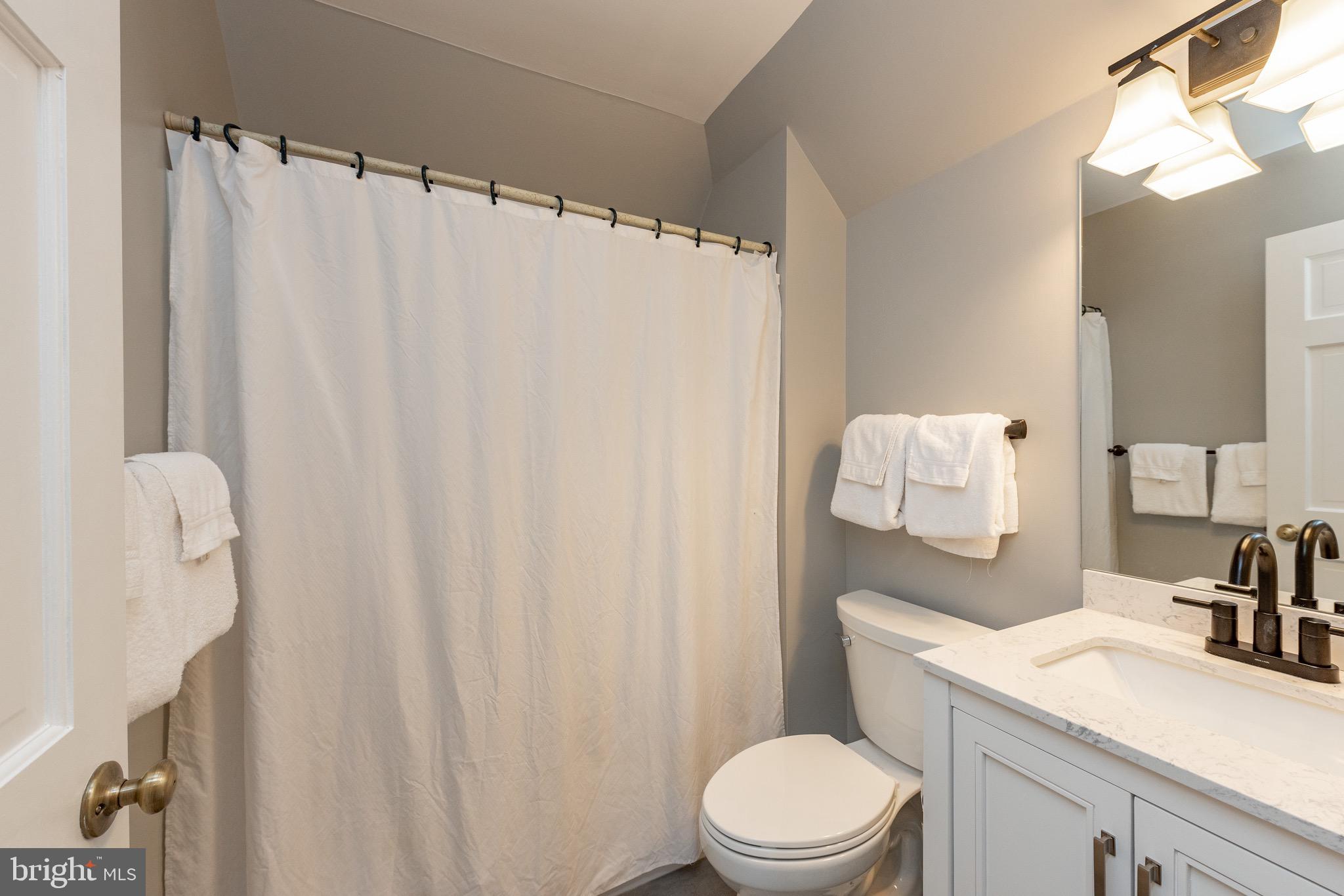 WATERFRONT GREENS - Residential