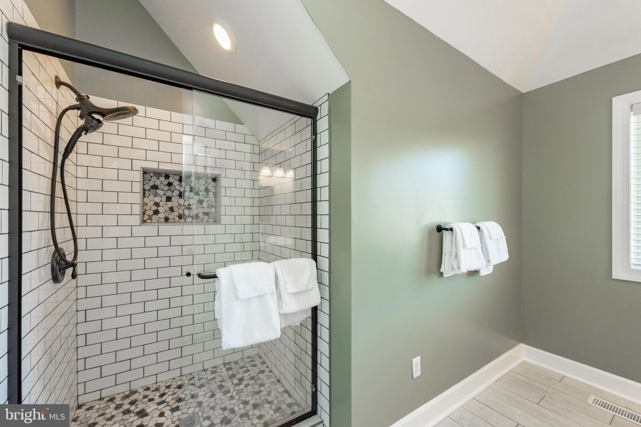 WATERFRONT GREENS - Residential