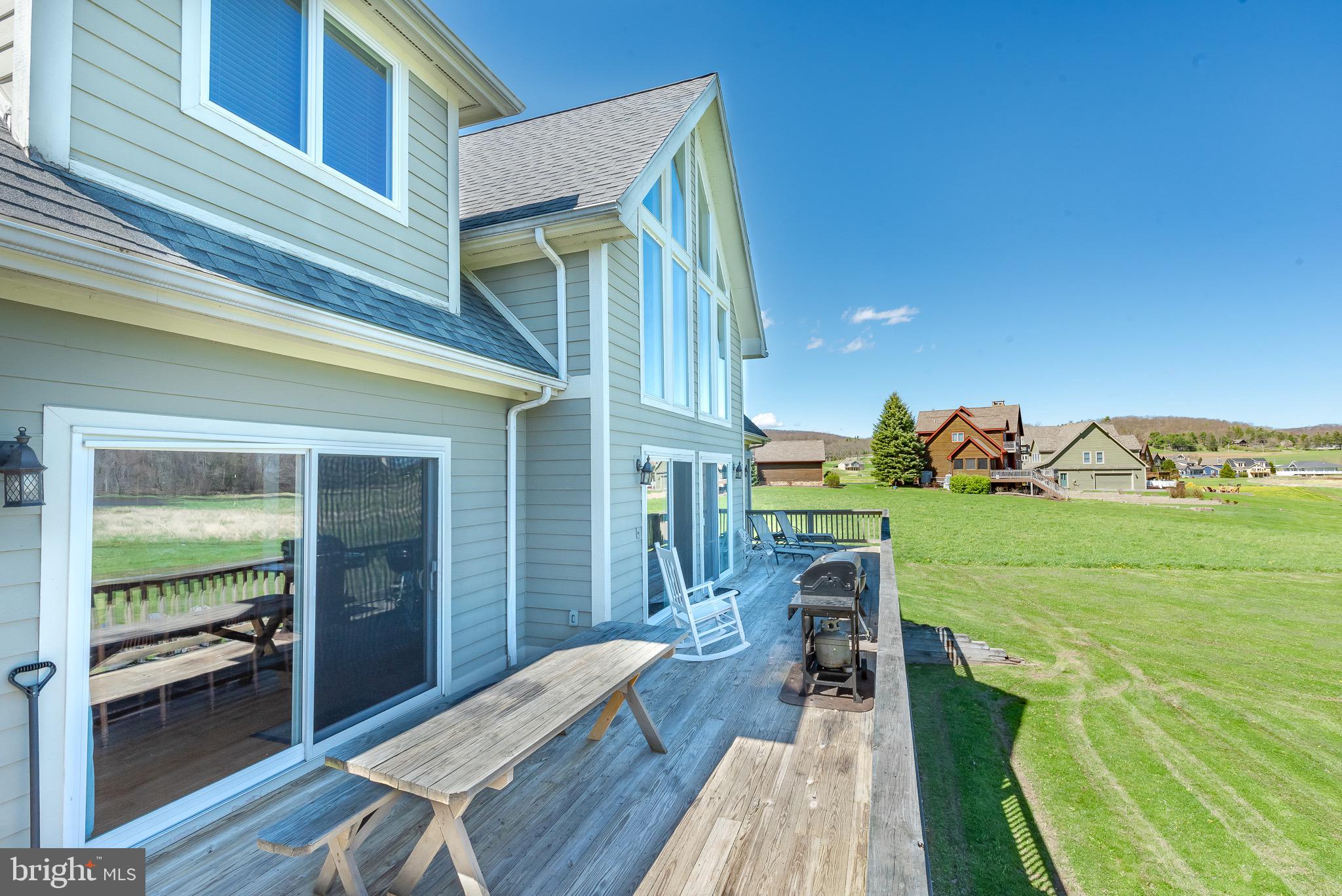 WATERFRONT GREENS - Residential