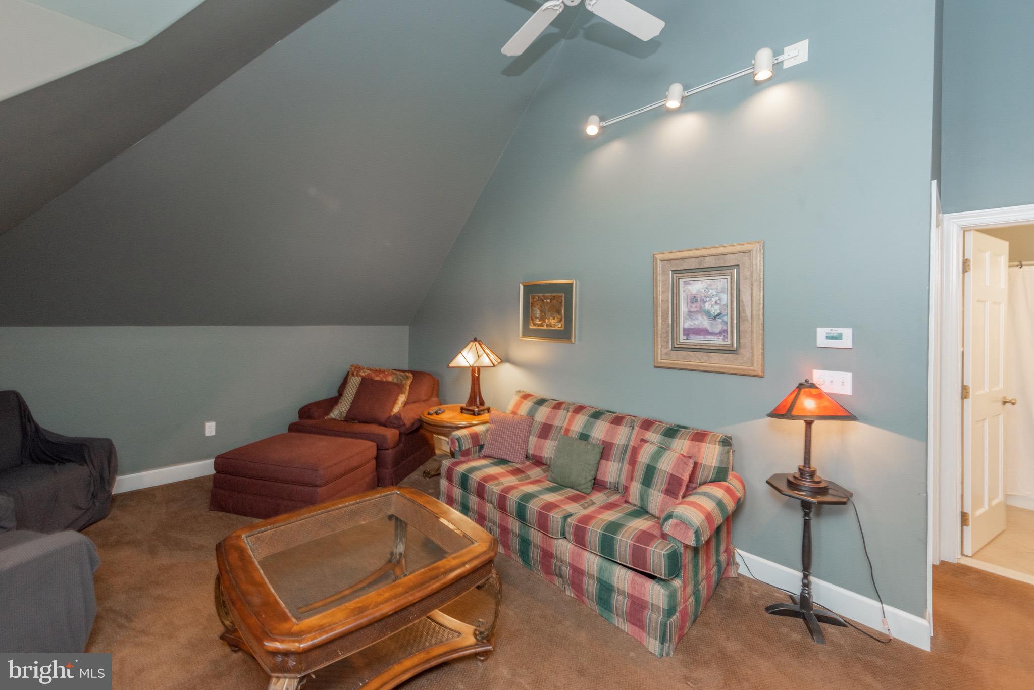 WATERFRONT GREENS - Residential