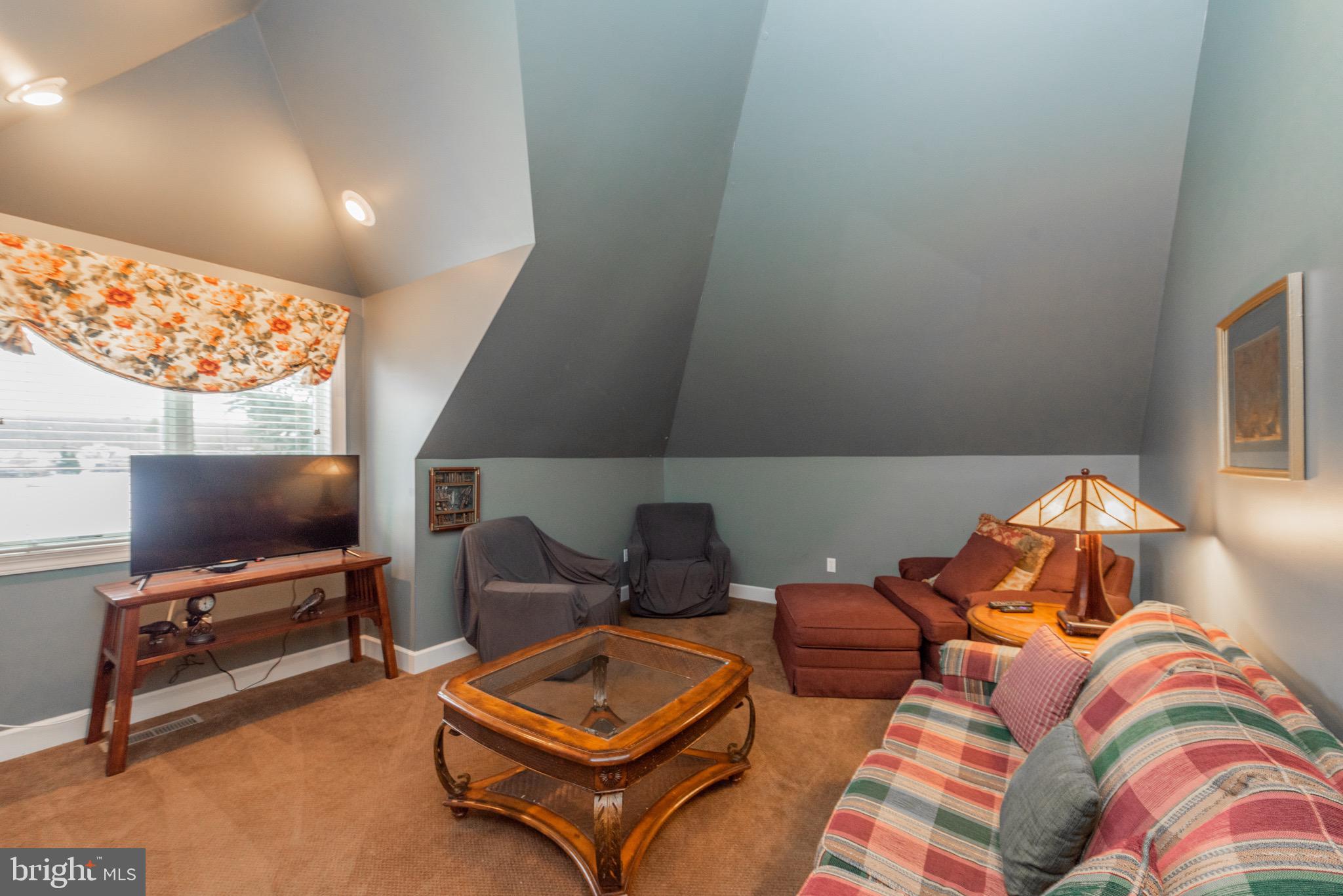 WATERFRONT GREENS - Residential