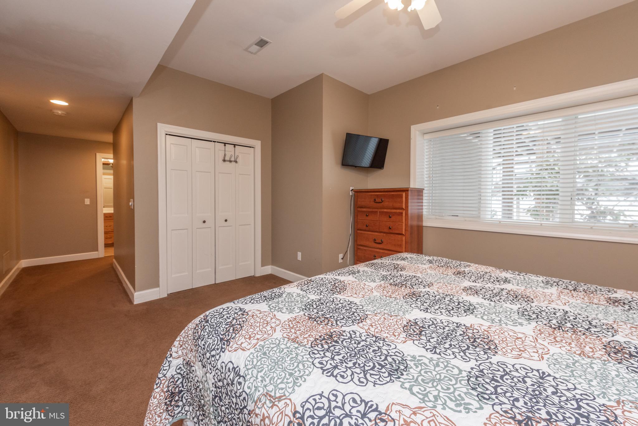 WATERFRONT GREENS - Residential