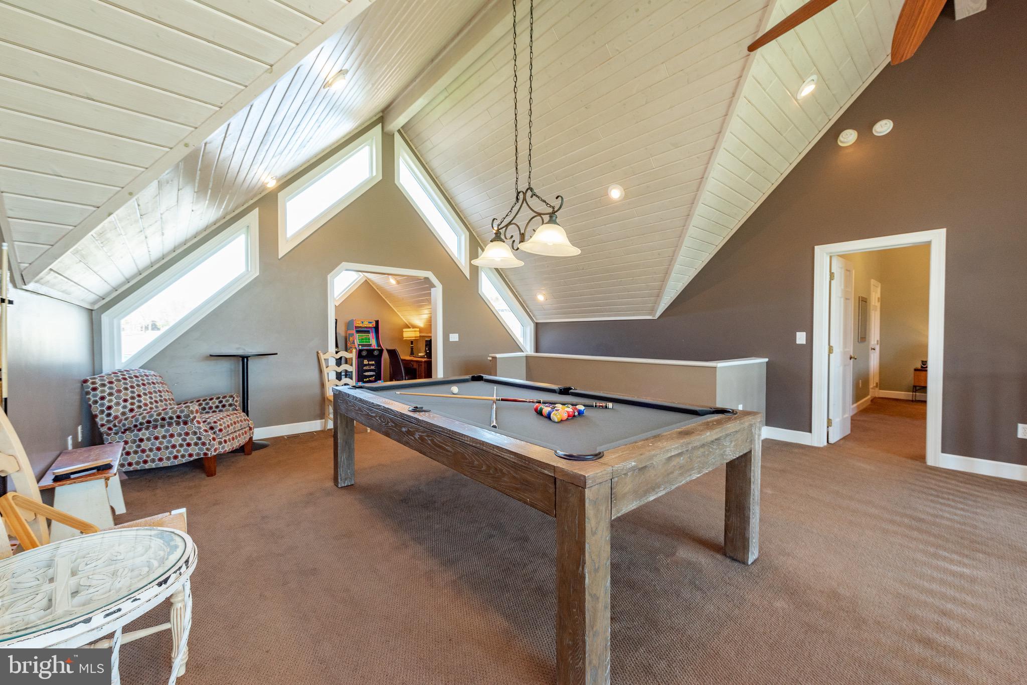 WATERFRONT GREENS - Residential