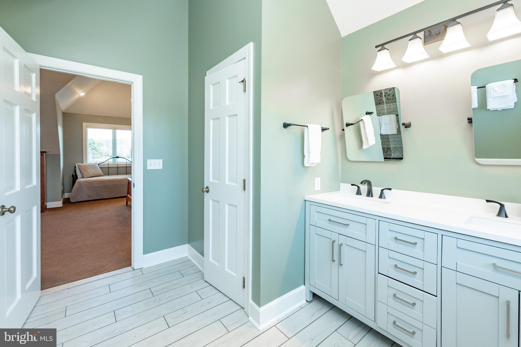 WATERFRONT GREENS - Residential