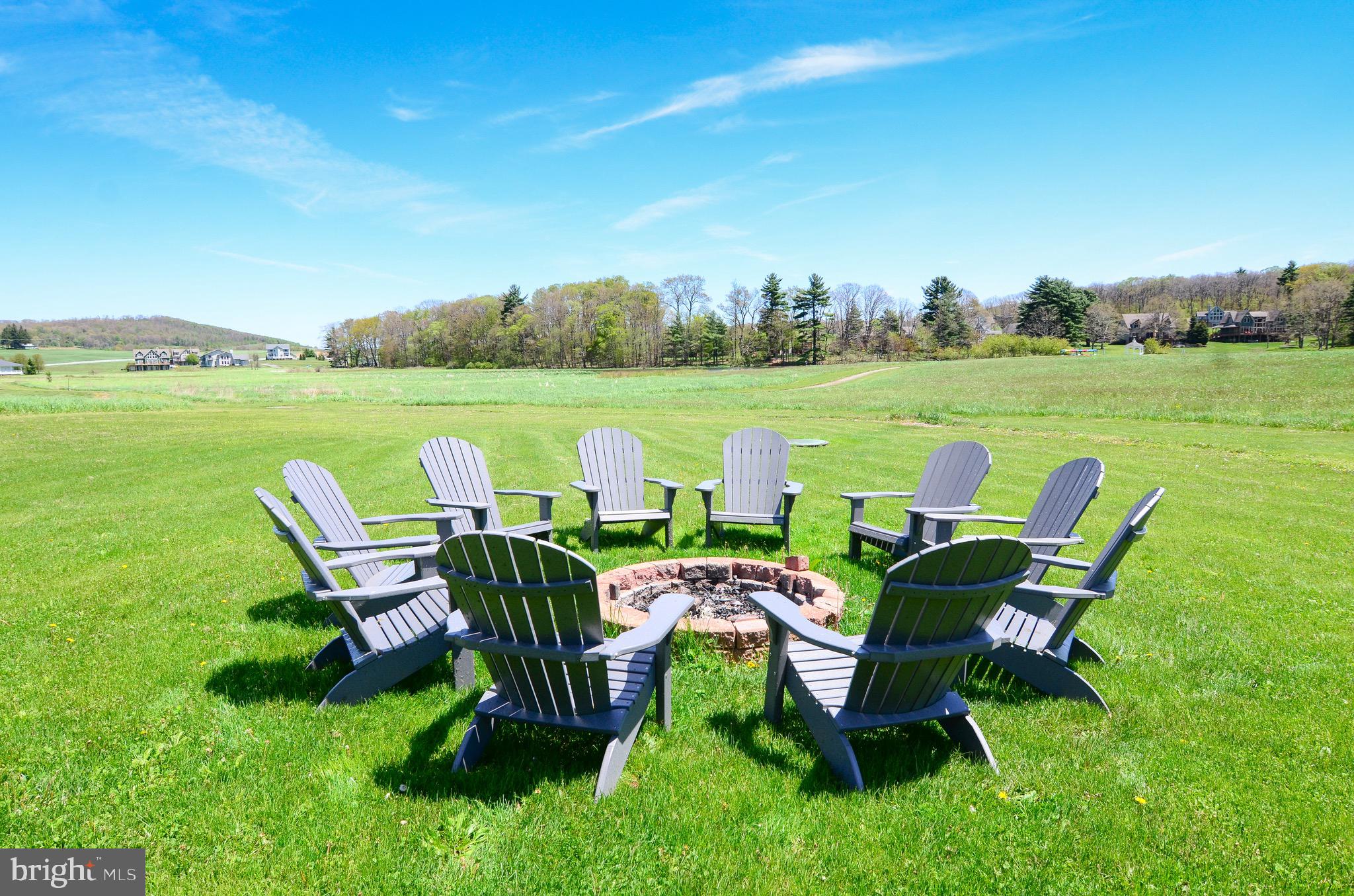 WATERFRONT GREENS - Residential