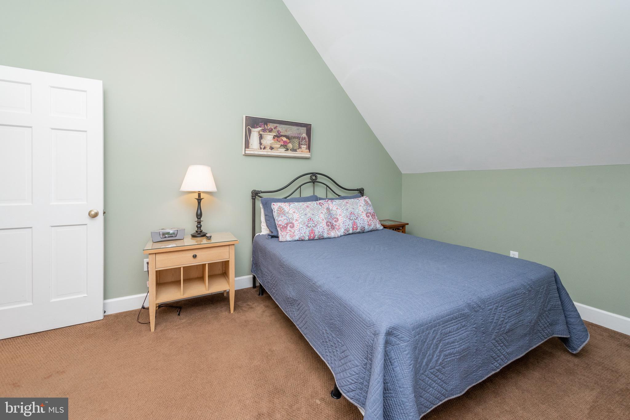 WATERFRONT GREENS - Residential